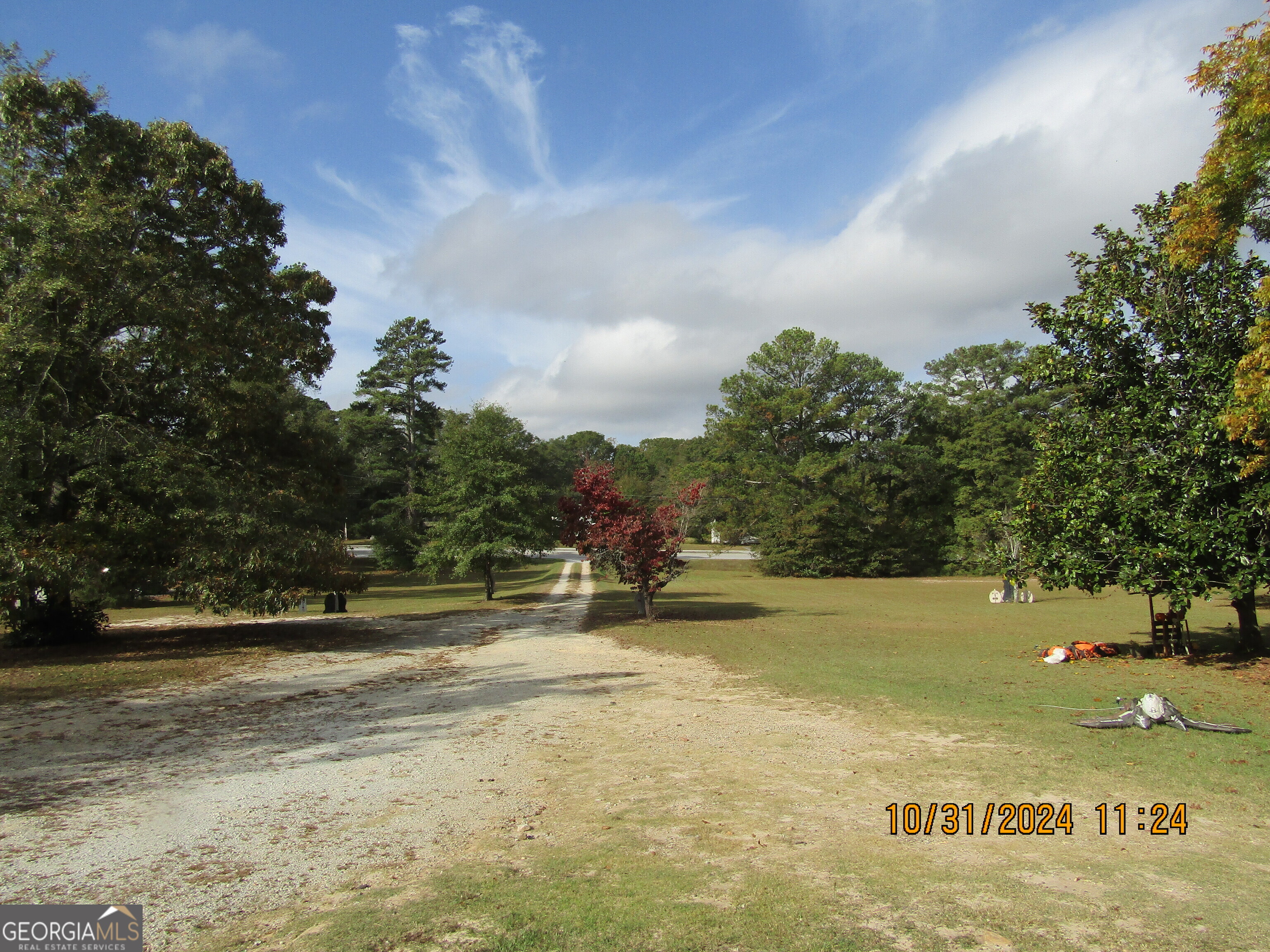 1870 Parker Road Se Property Photo 1