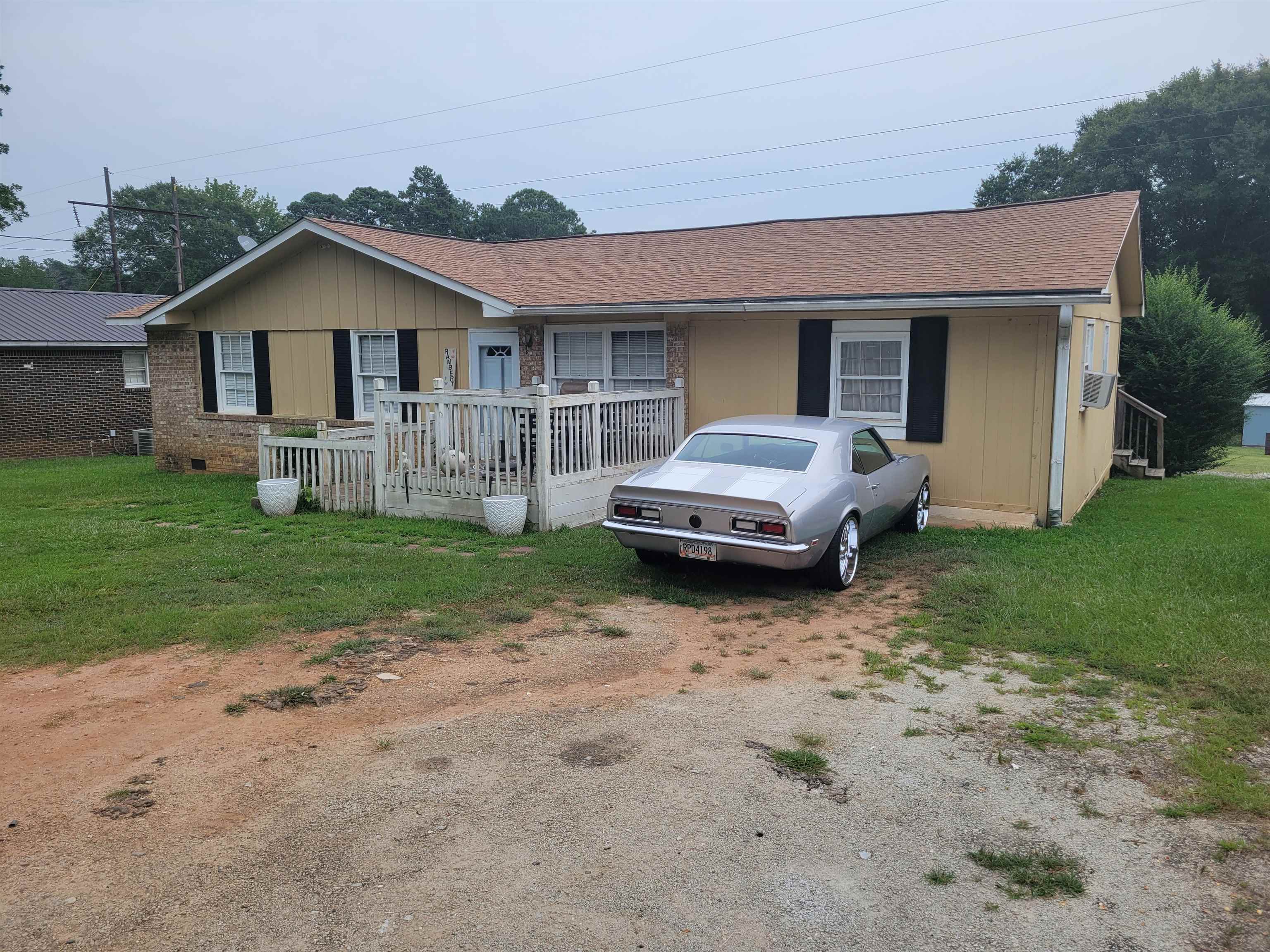 1044 Porter Drive Property Photo 2