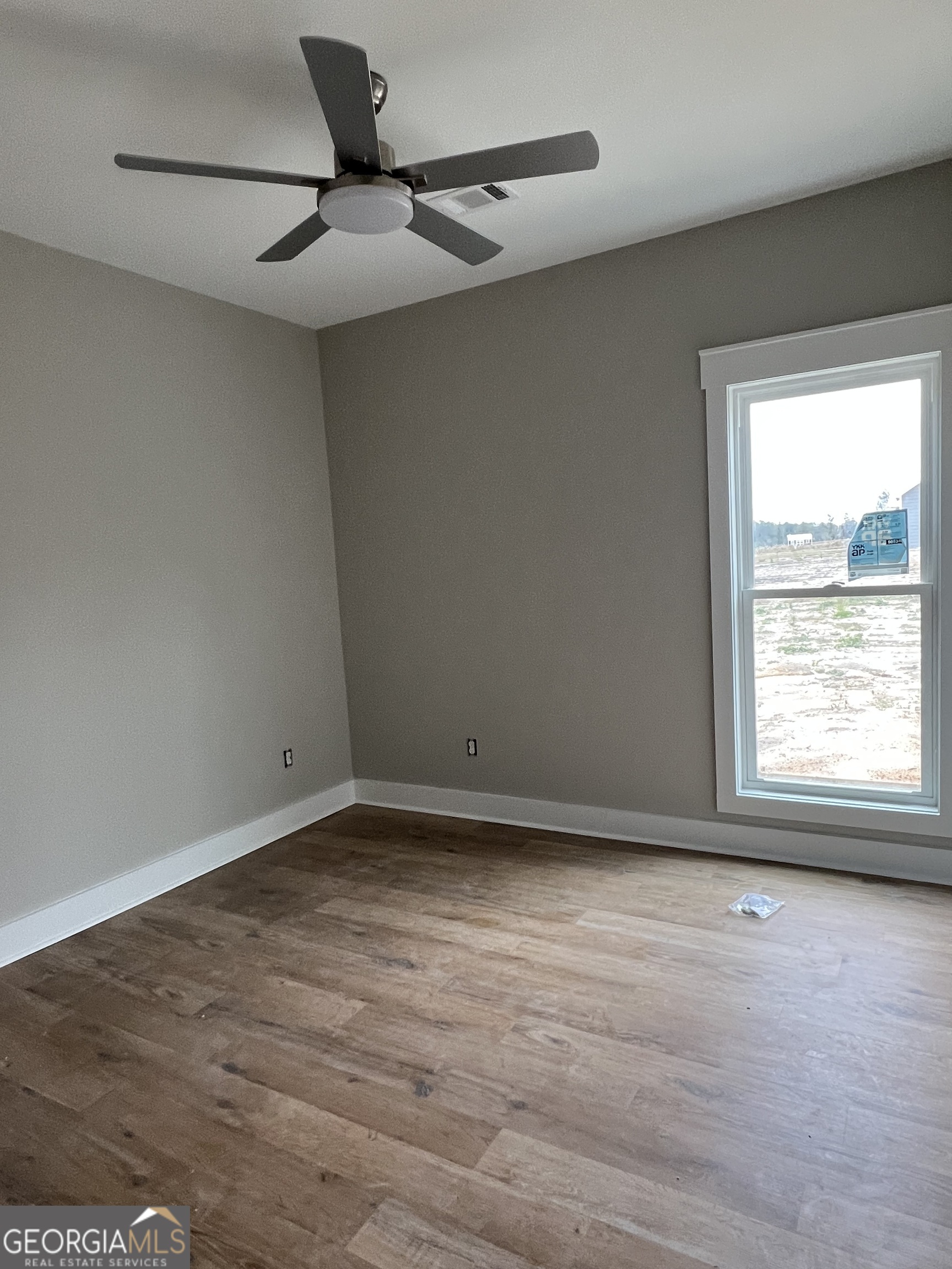 1159 Paris Avenue Property Photo 12