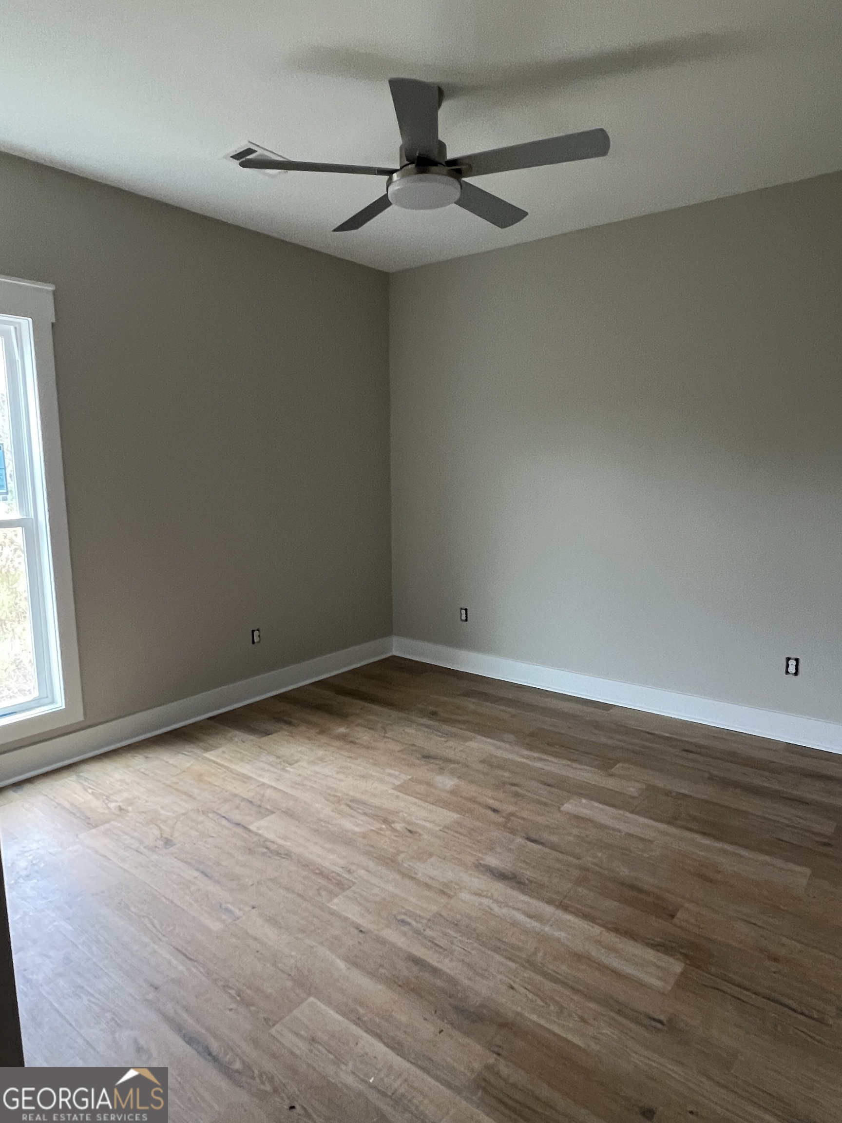 1159 Paris Avenue Property Photo 13