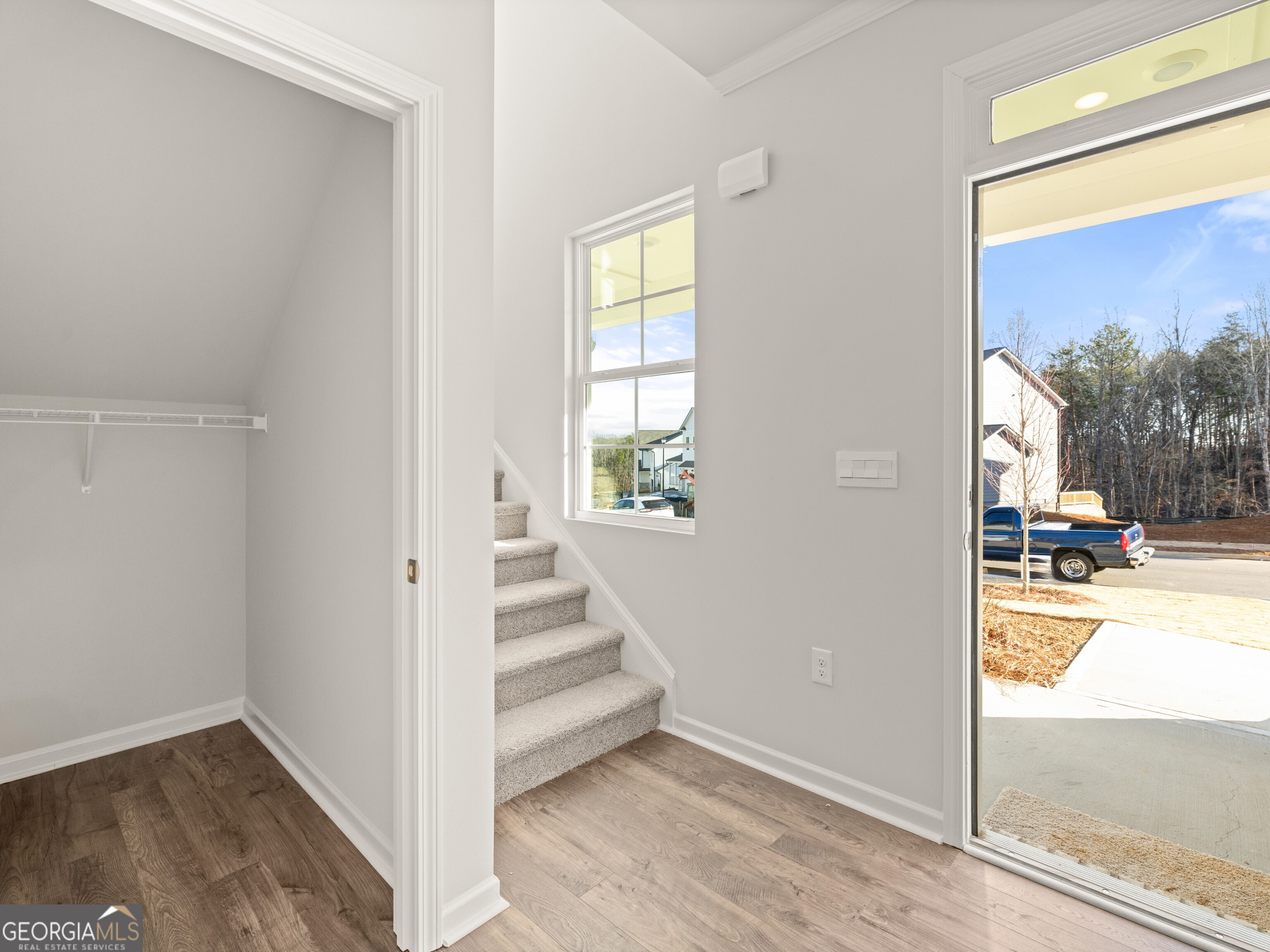 4040 Peregrine Way Property Photo 5