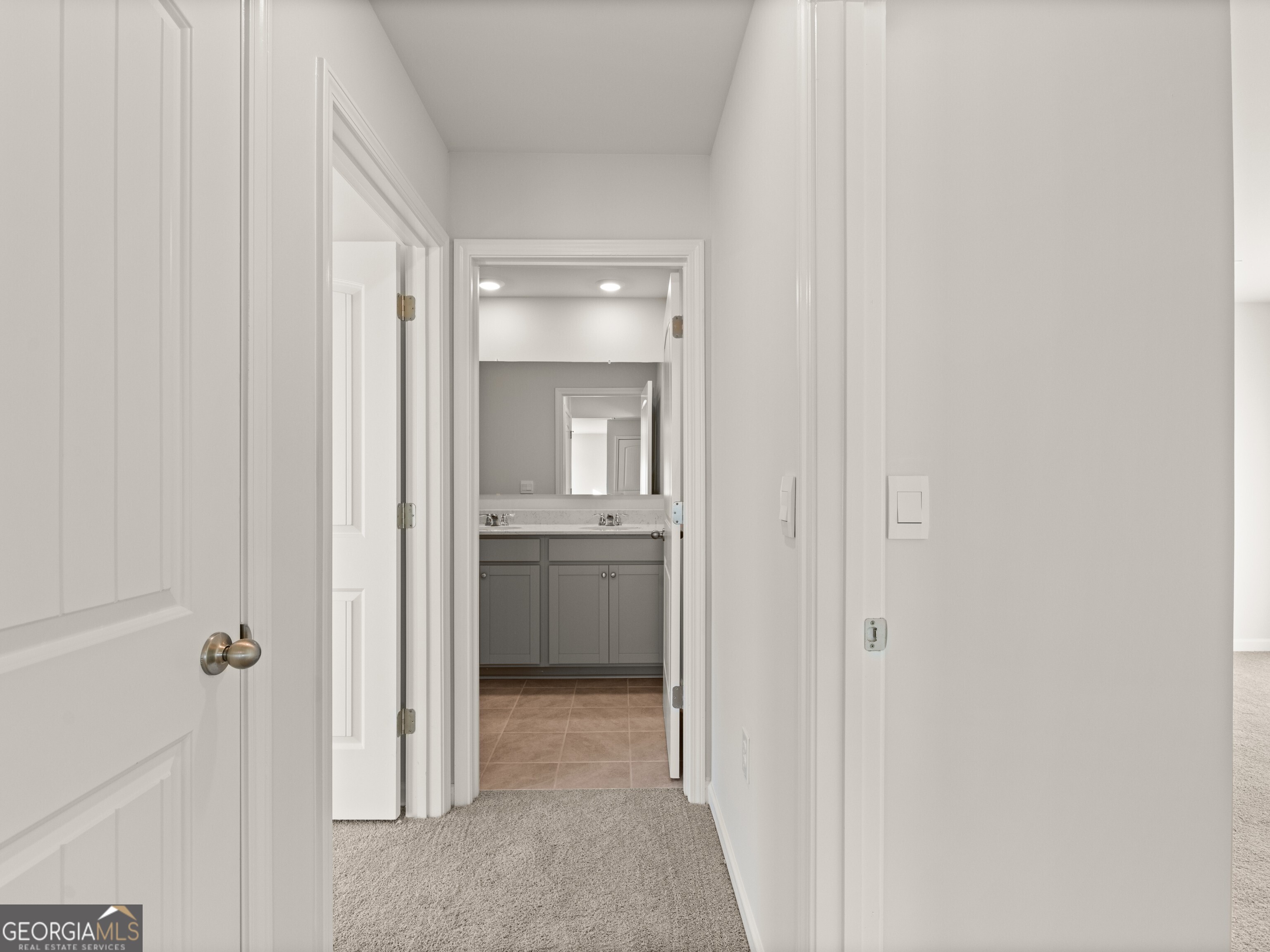 4040 Peregrine Way Property Photo 20