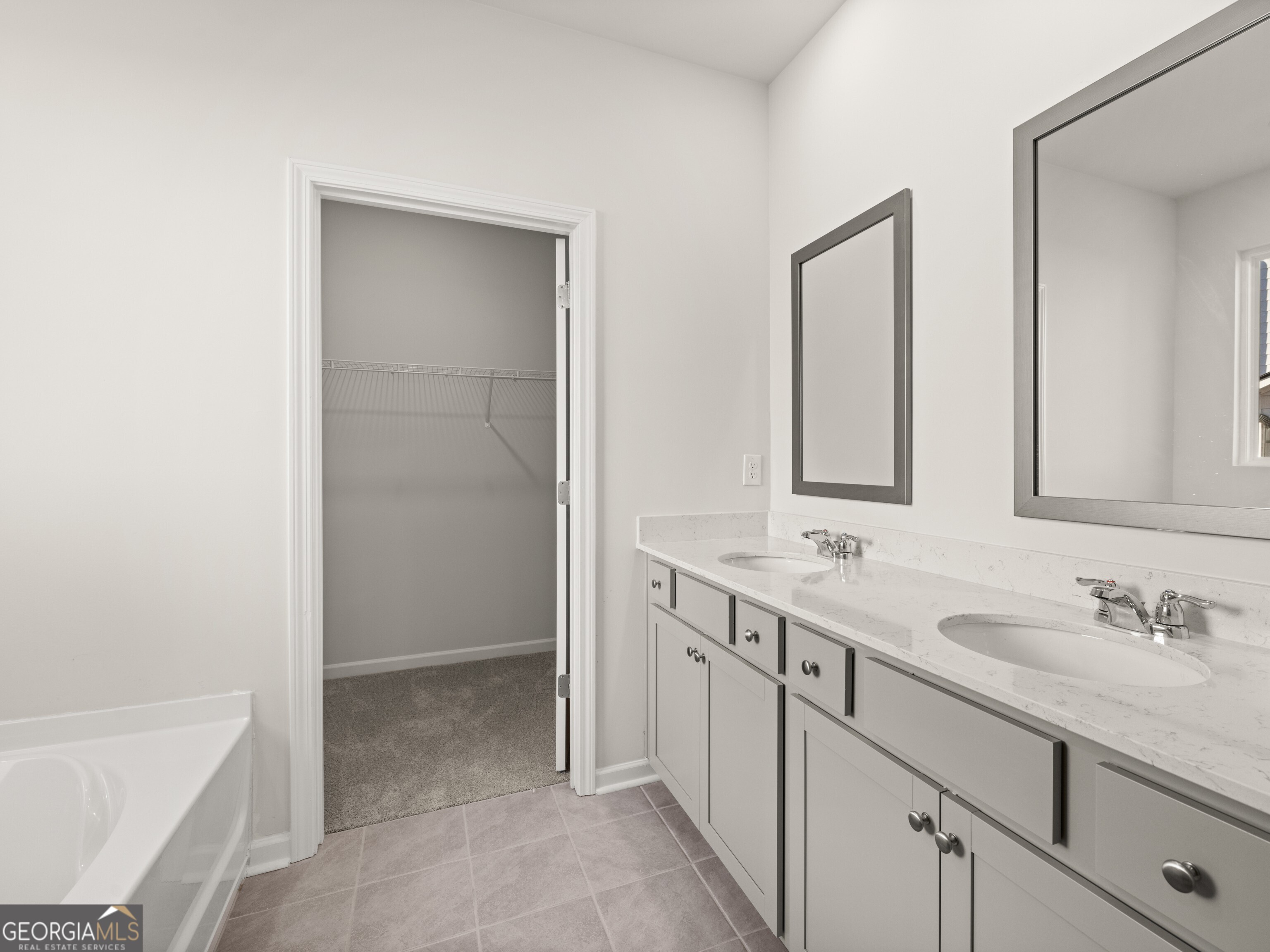 4031 Peregrine Way Property Photo 11