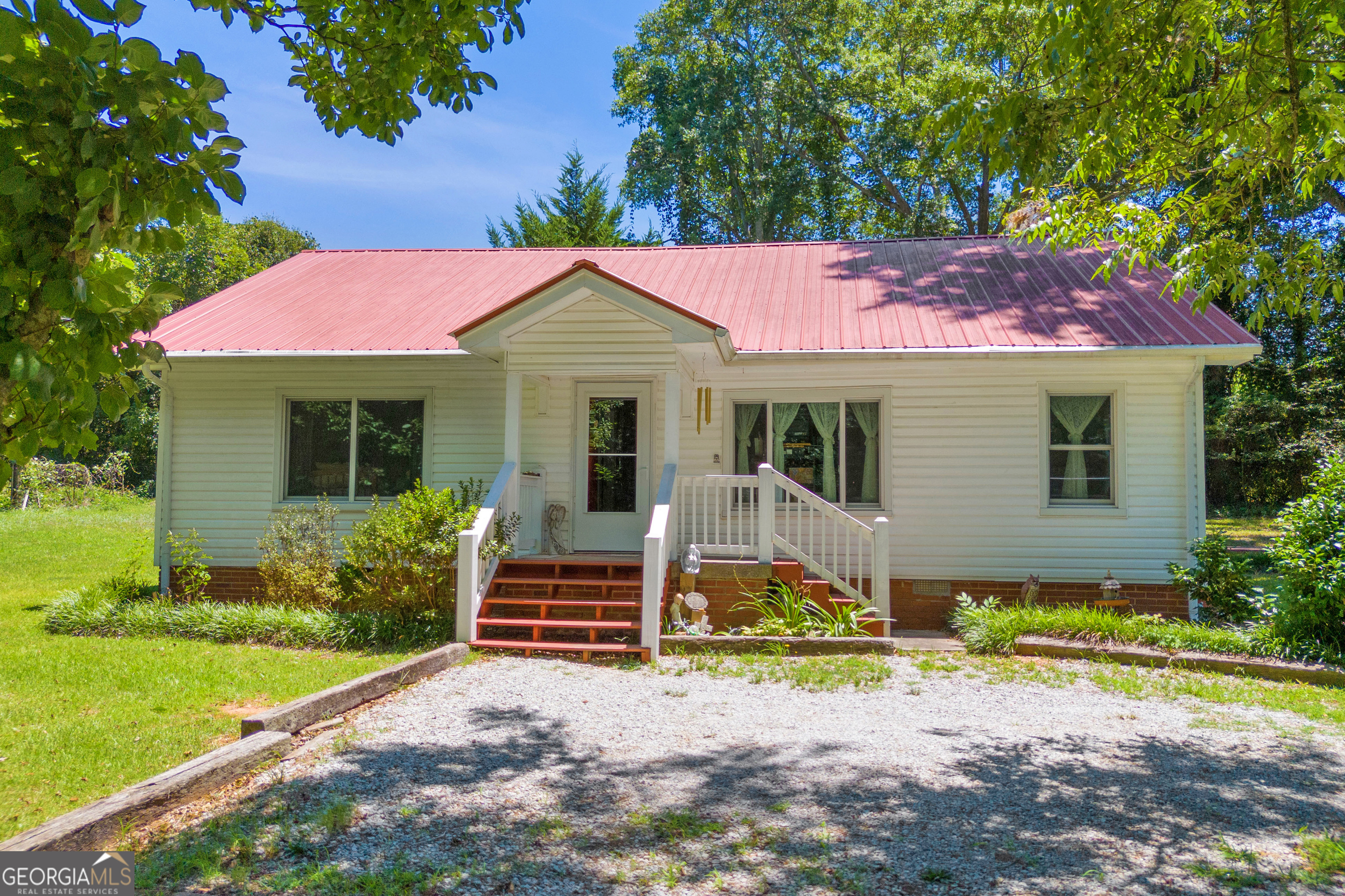 122 Parkertown Road Property Photo 1