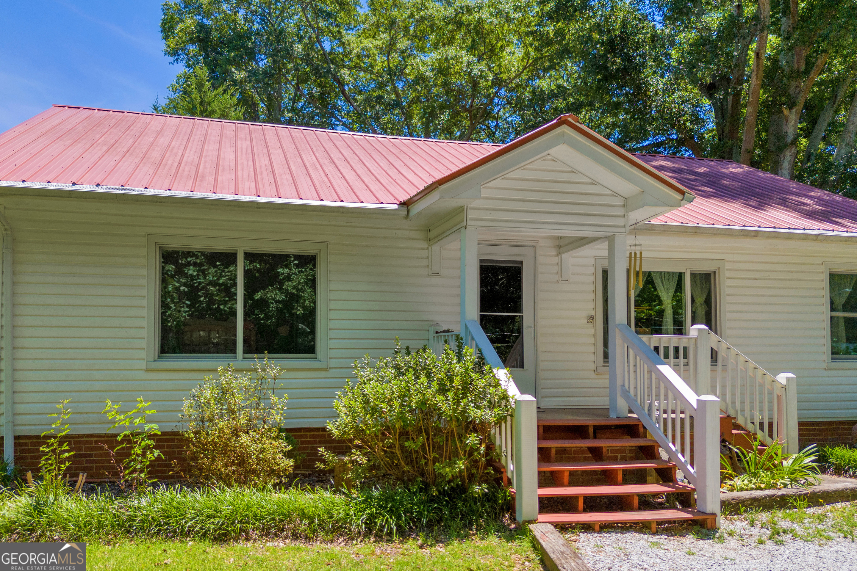 122 Parkertown Road Property Photo 4