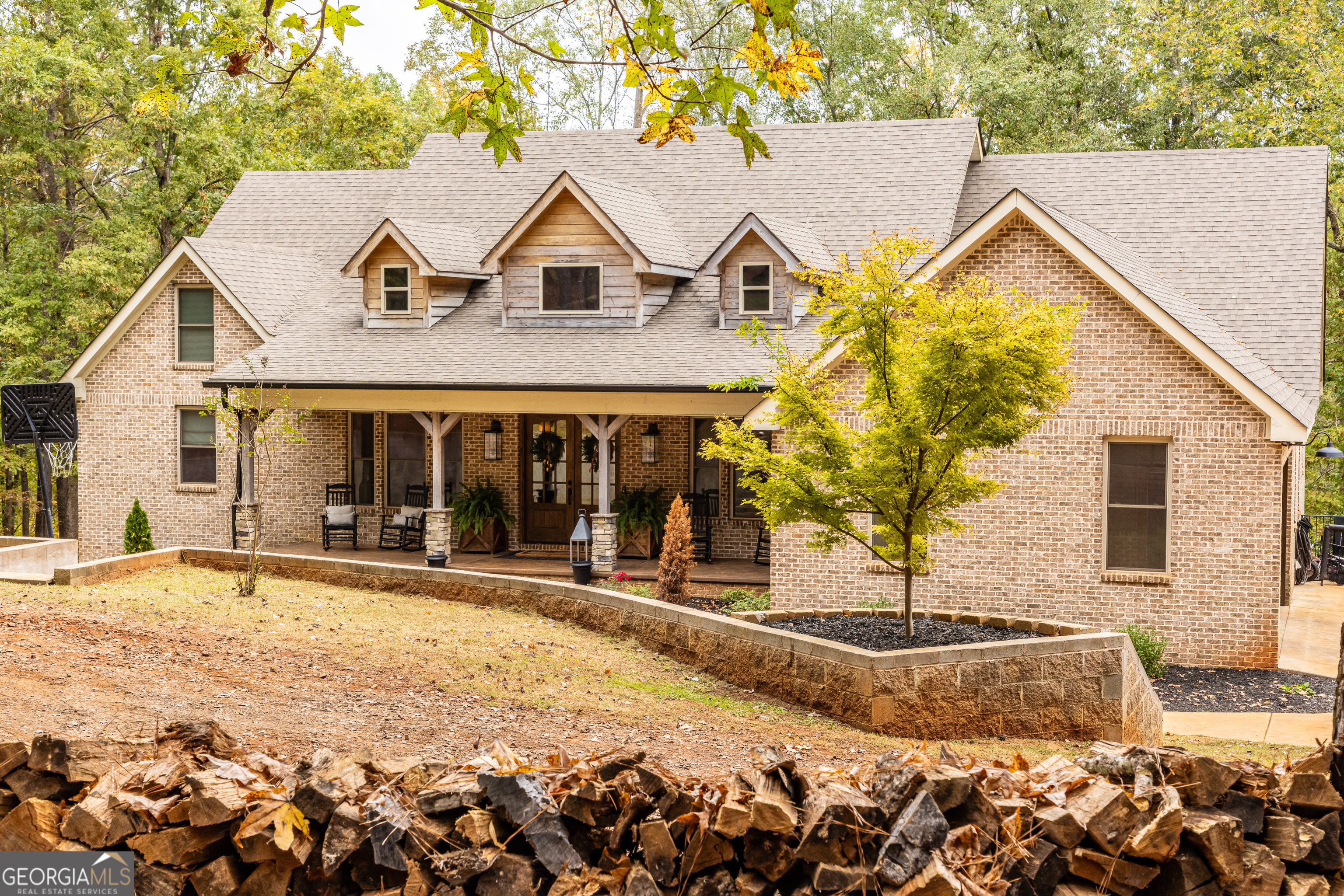 675 Goshen Road Property Photo 1