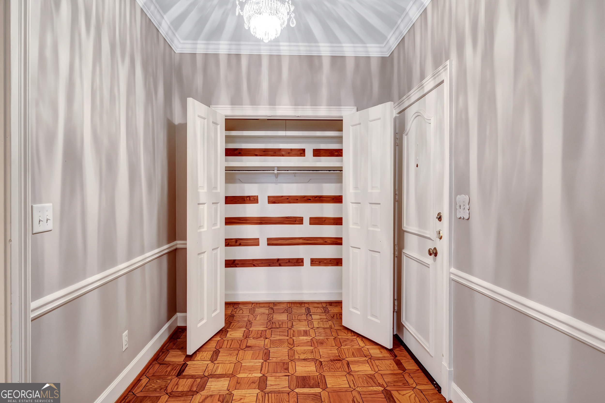 3649 Peachtree Road Ne # 201 Property Photo 6