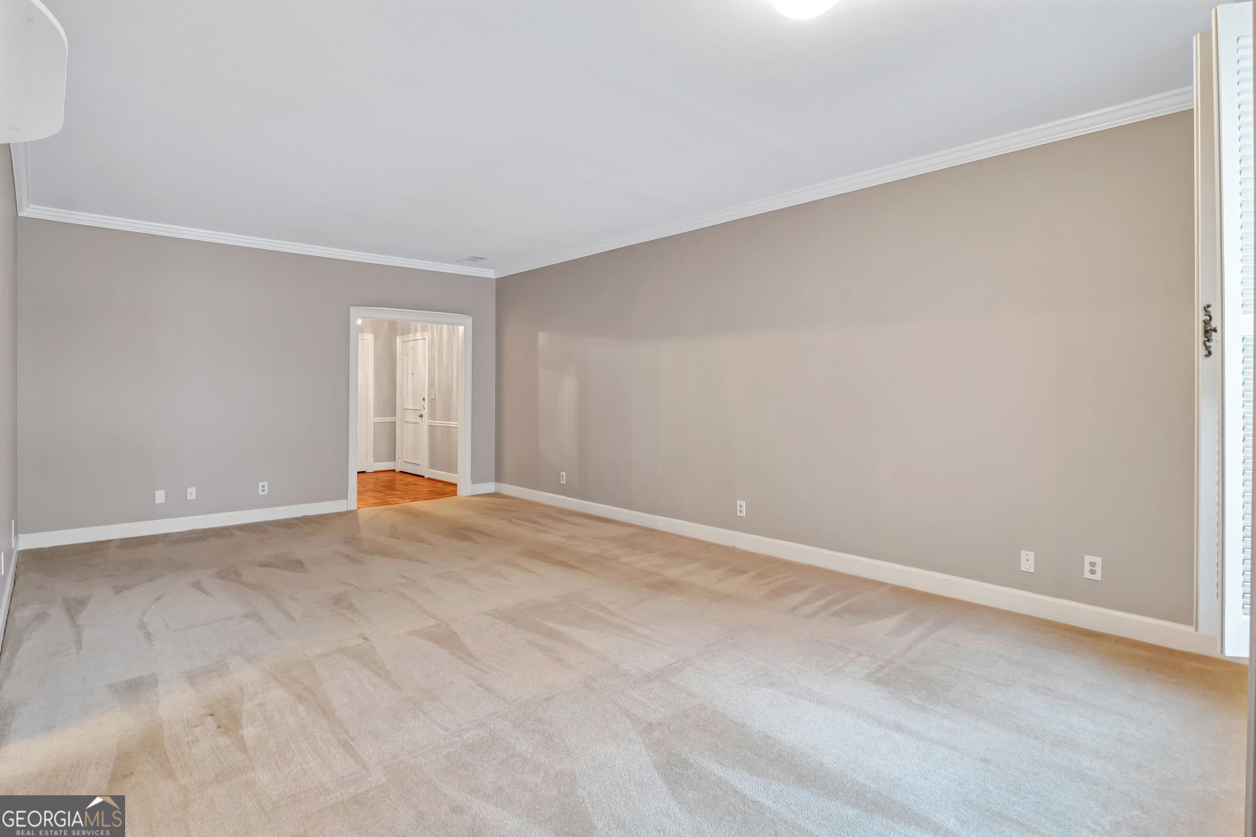 3649 Peachtree Road Ne # 201 Property Photo 11