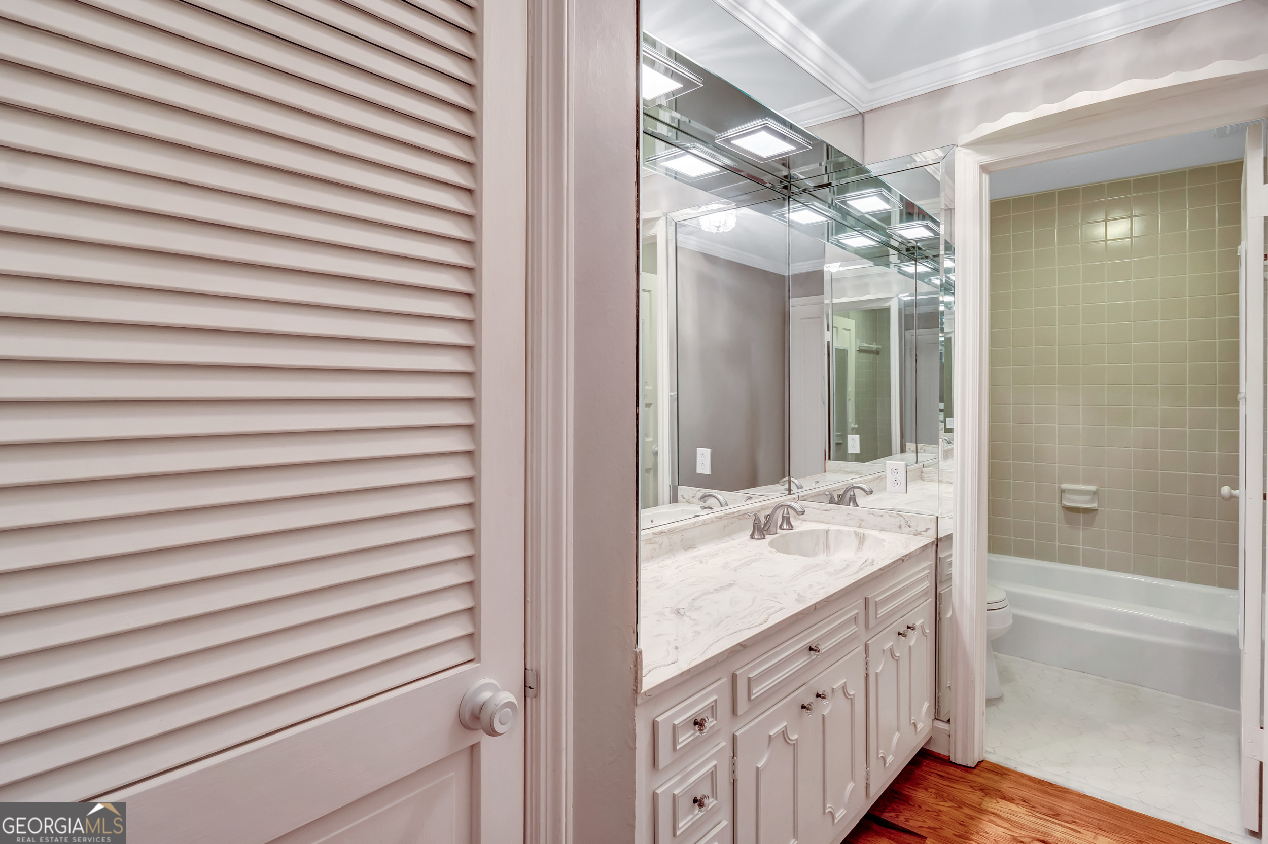 3649 Peachtree Road Ne # 201 Property Photo 21