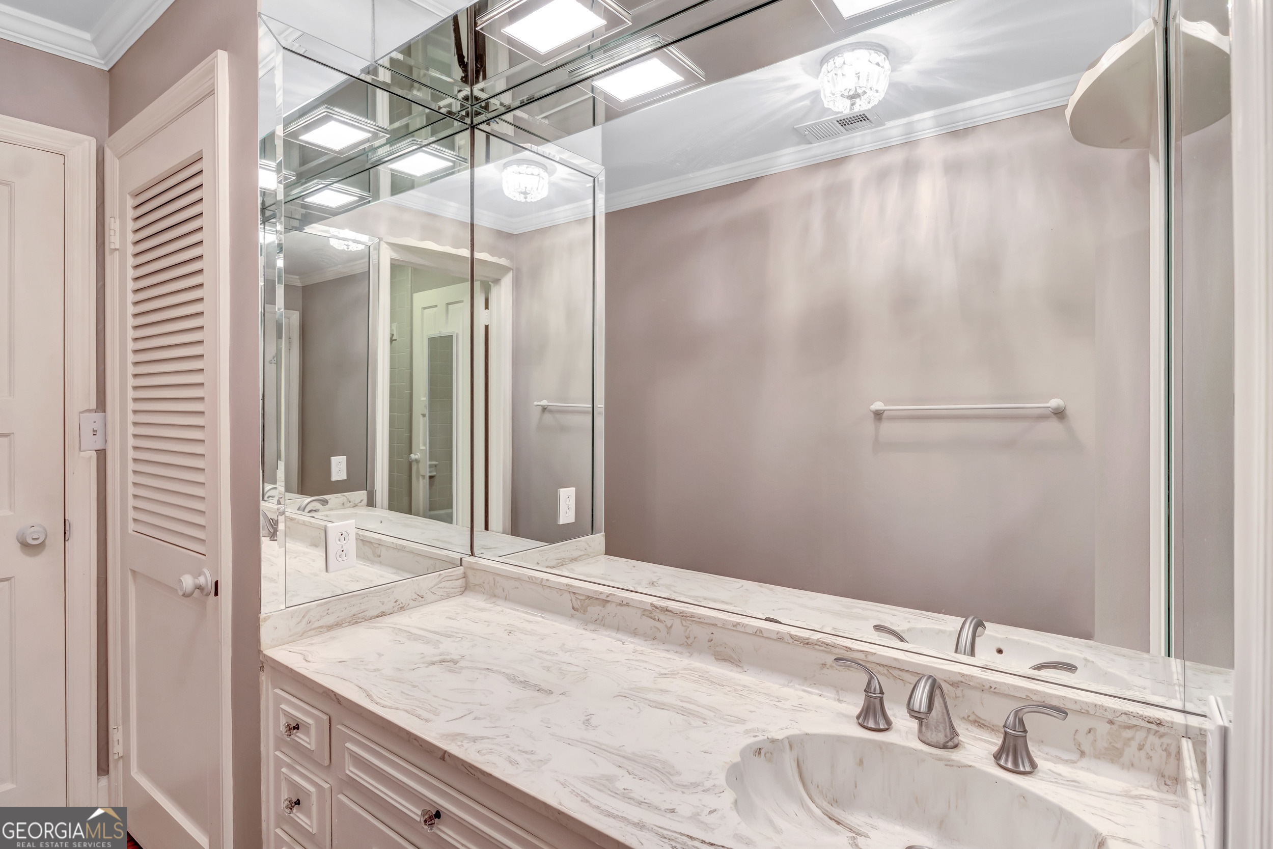 3649 Peachtree Road Ne # 201 Property Photo 22