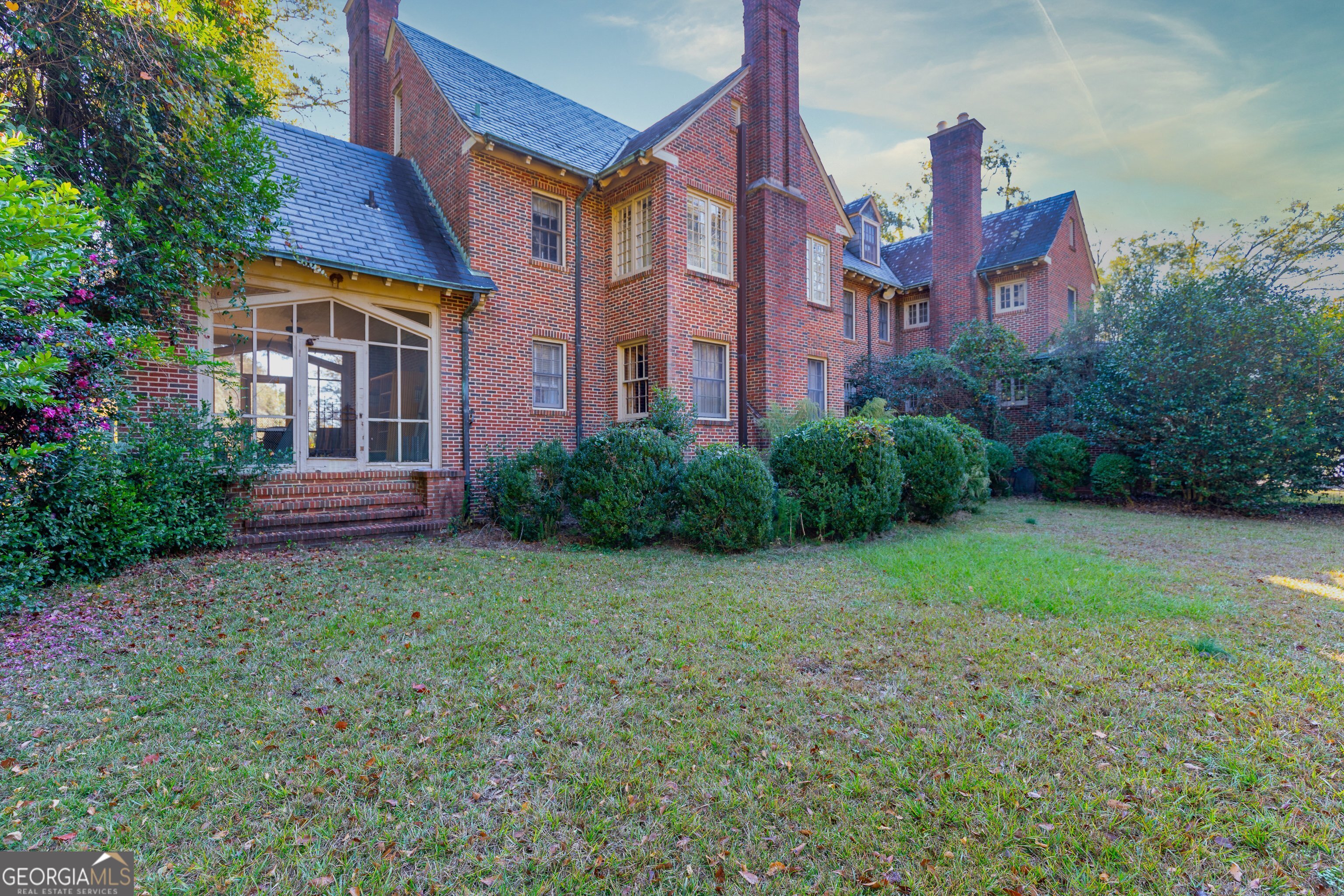 300 Poplar Drive Property Photo 18
