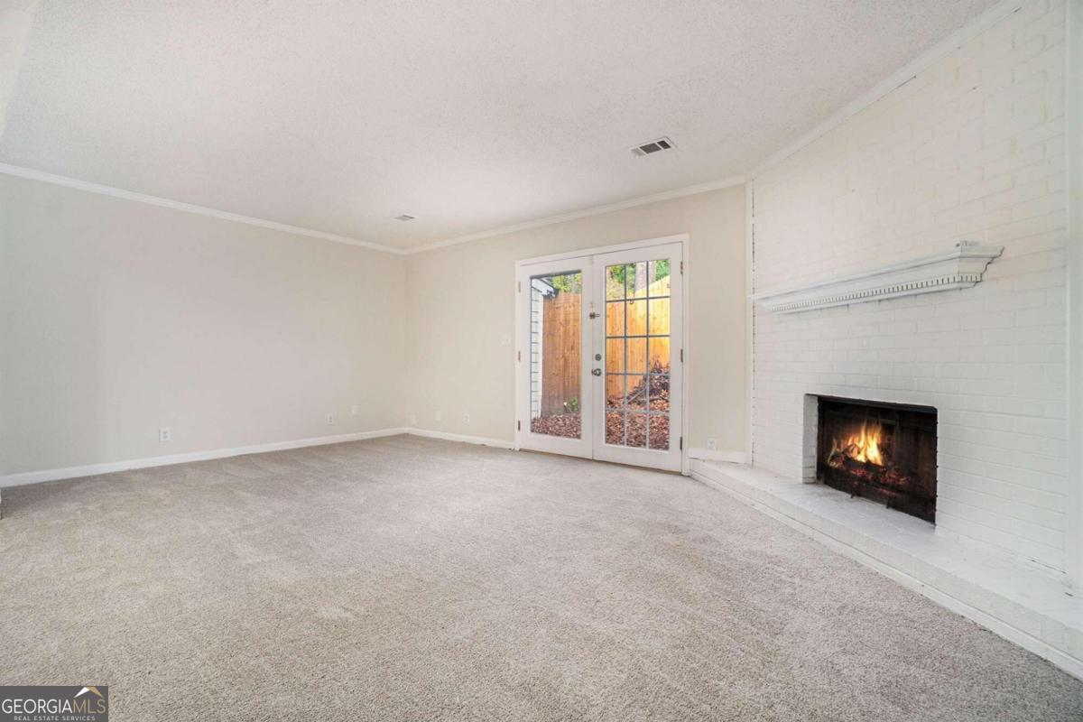 7004 Pat Mell Place Se Property Photo 9