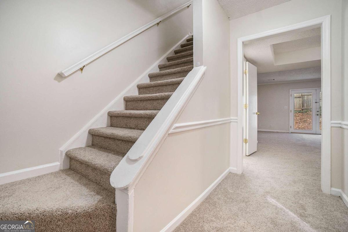 7004 Pat Mell Place Se Property Photo 11