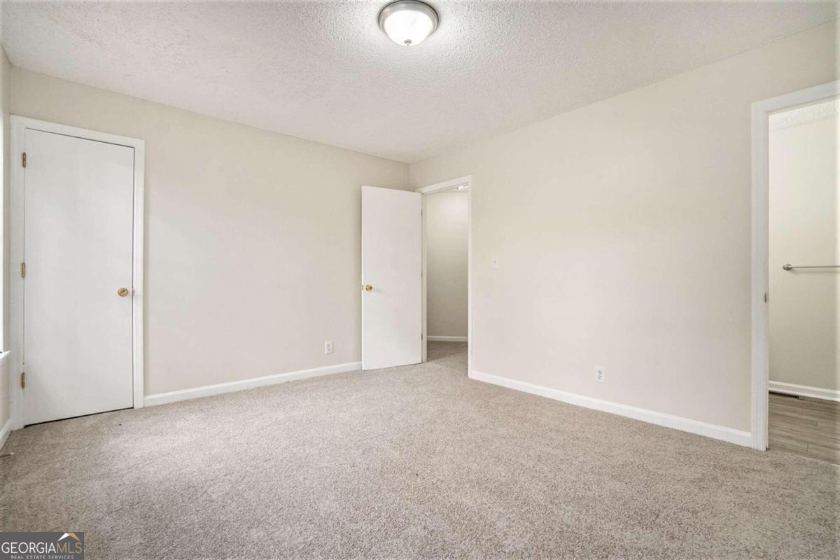 7004 Pat Mell Place Se Property Photo 16