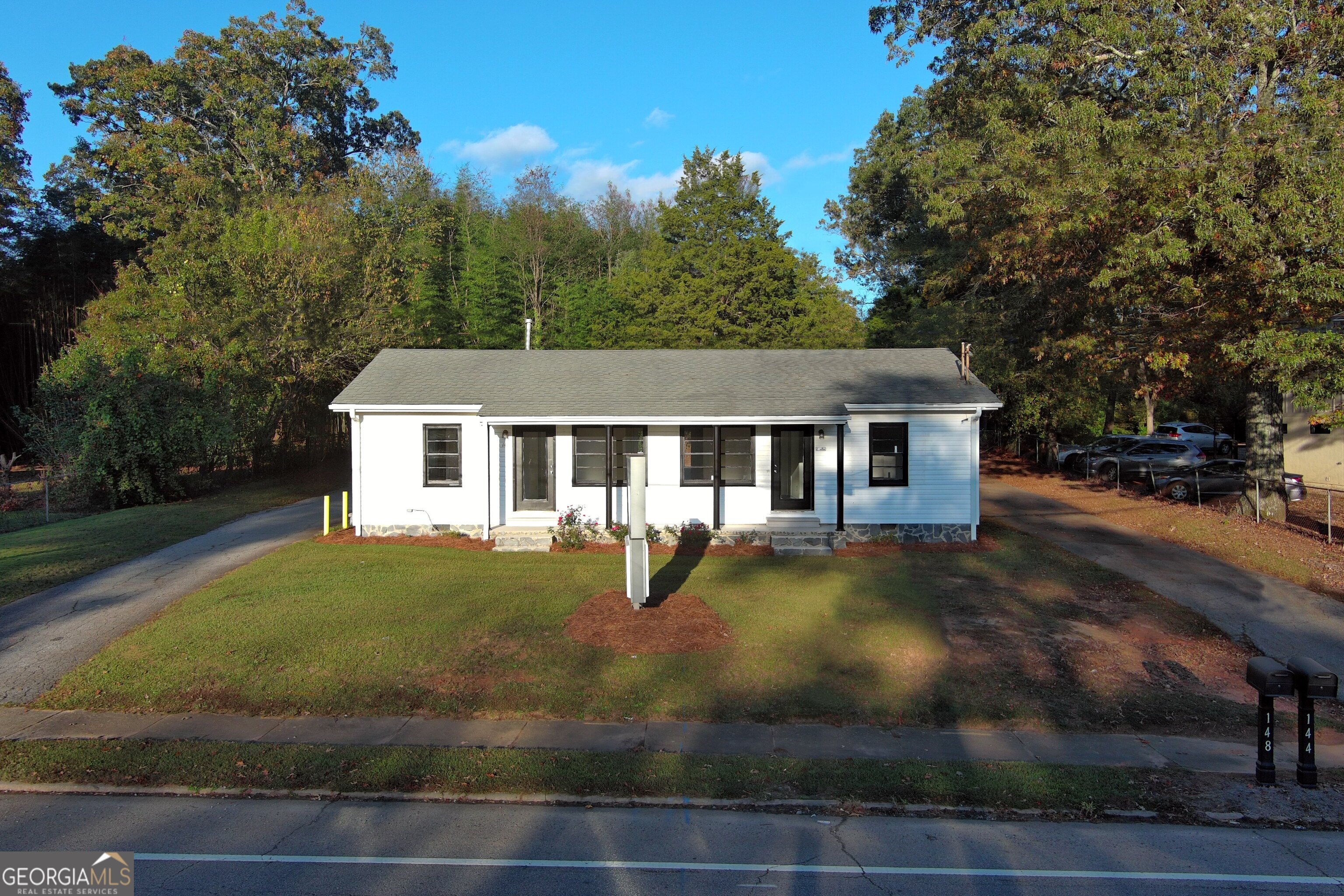 144 / 148 Brookwood Avenue Property Photo 2