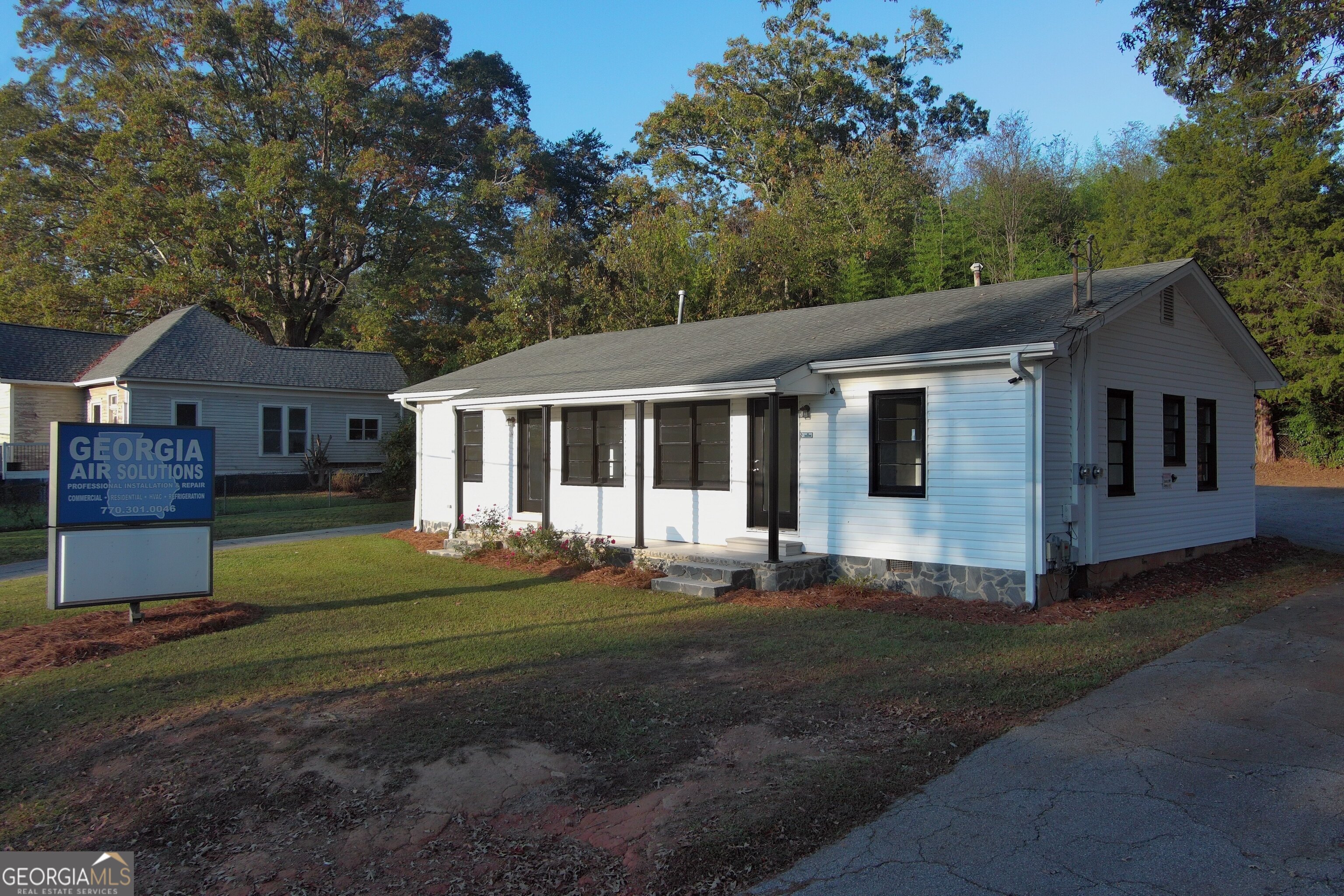 144 / 148 Brookwood Avenue Property Photo 6