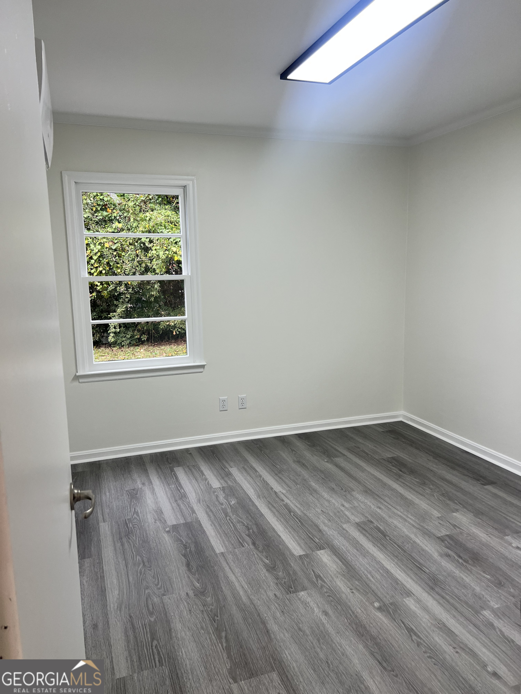 144 / 148 Brookwood Avenue Property Photo 11