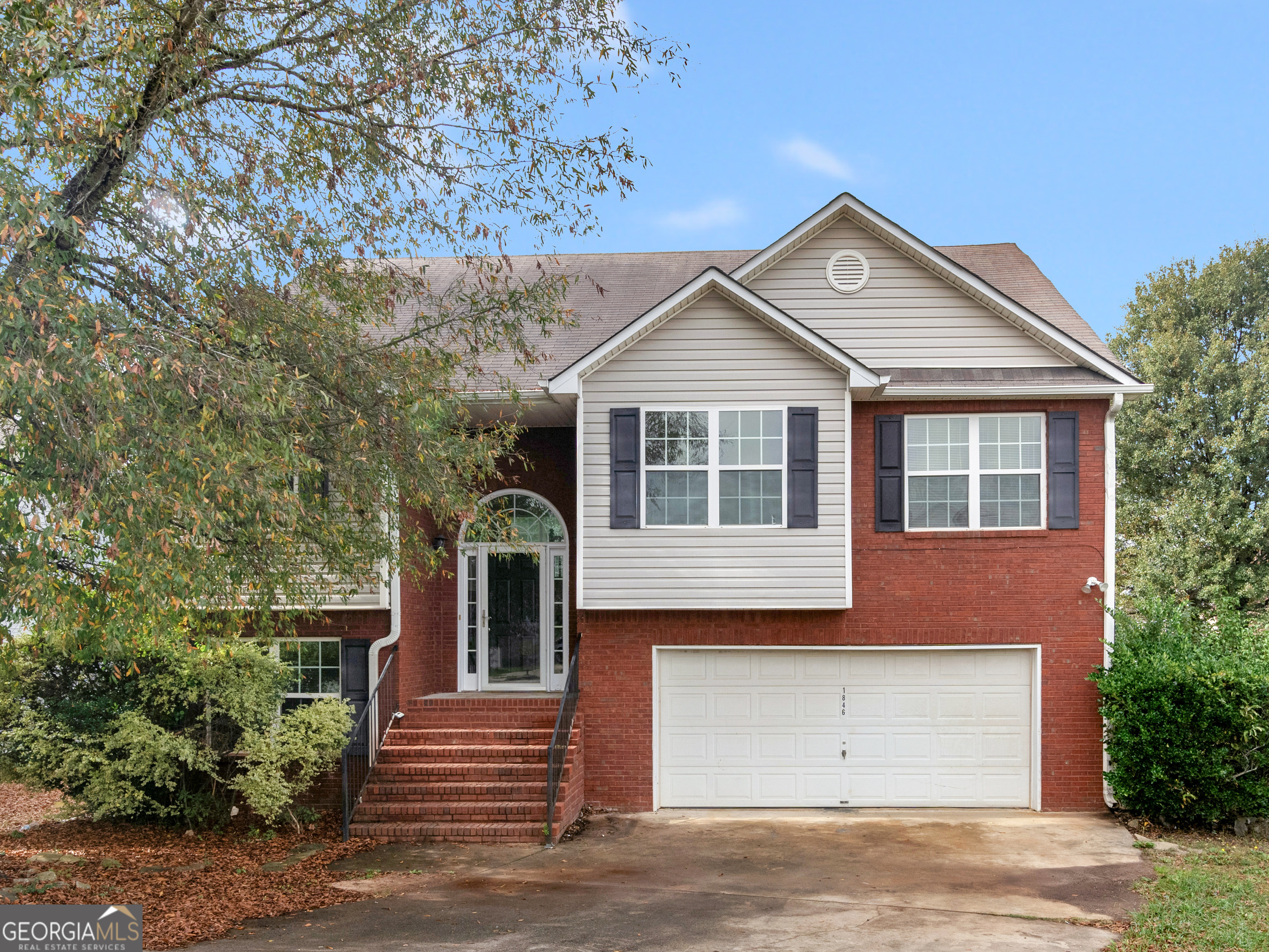 1846 Simmons Lane Property Photo 1
