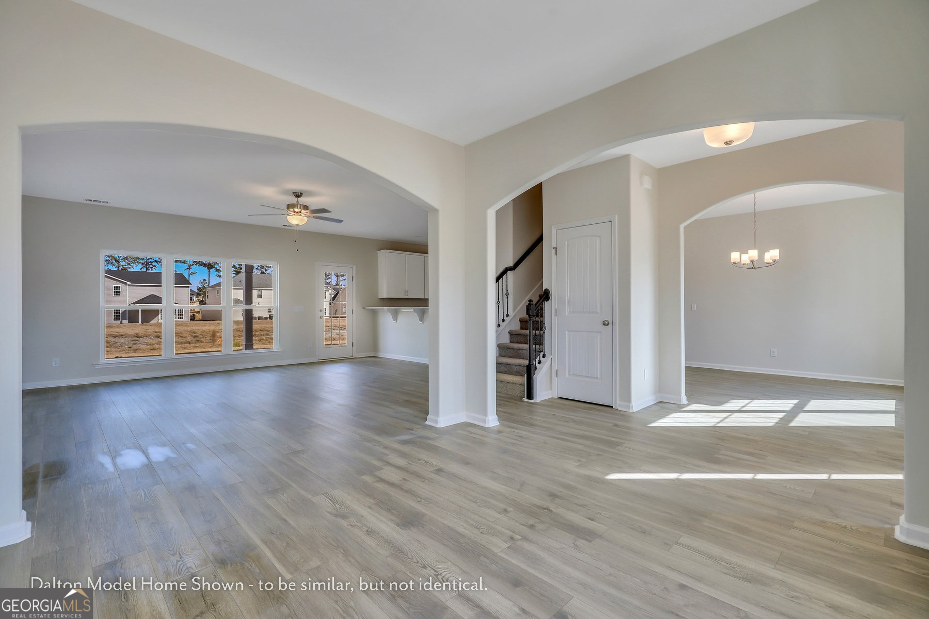 102 Pioneer Way Property Photo 2