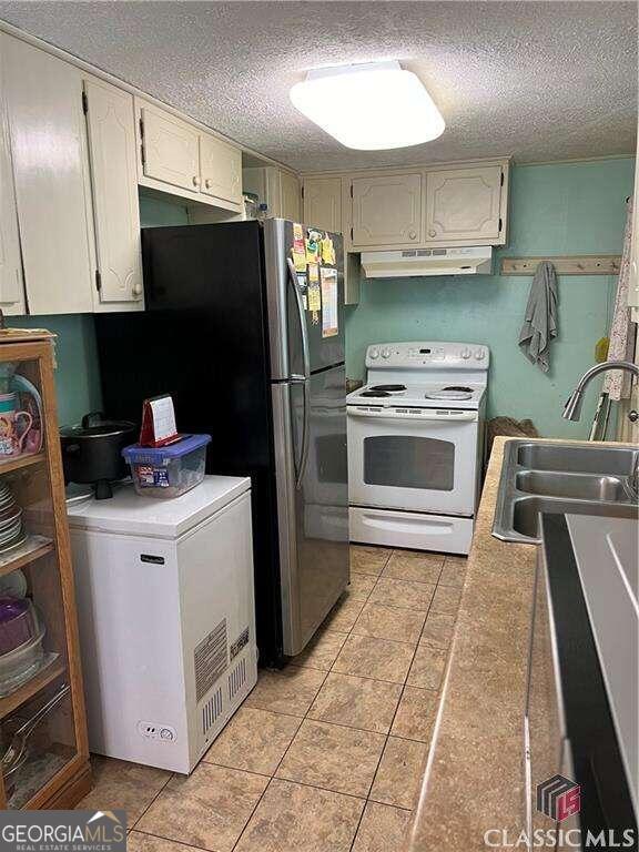 150 Walker Drive Property Photo 5