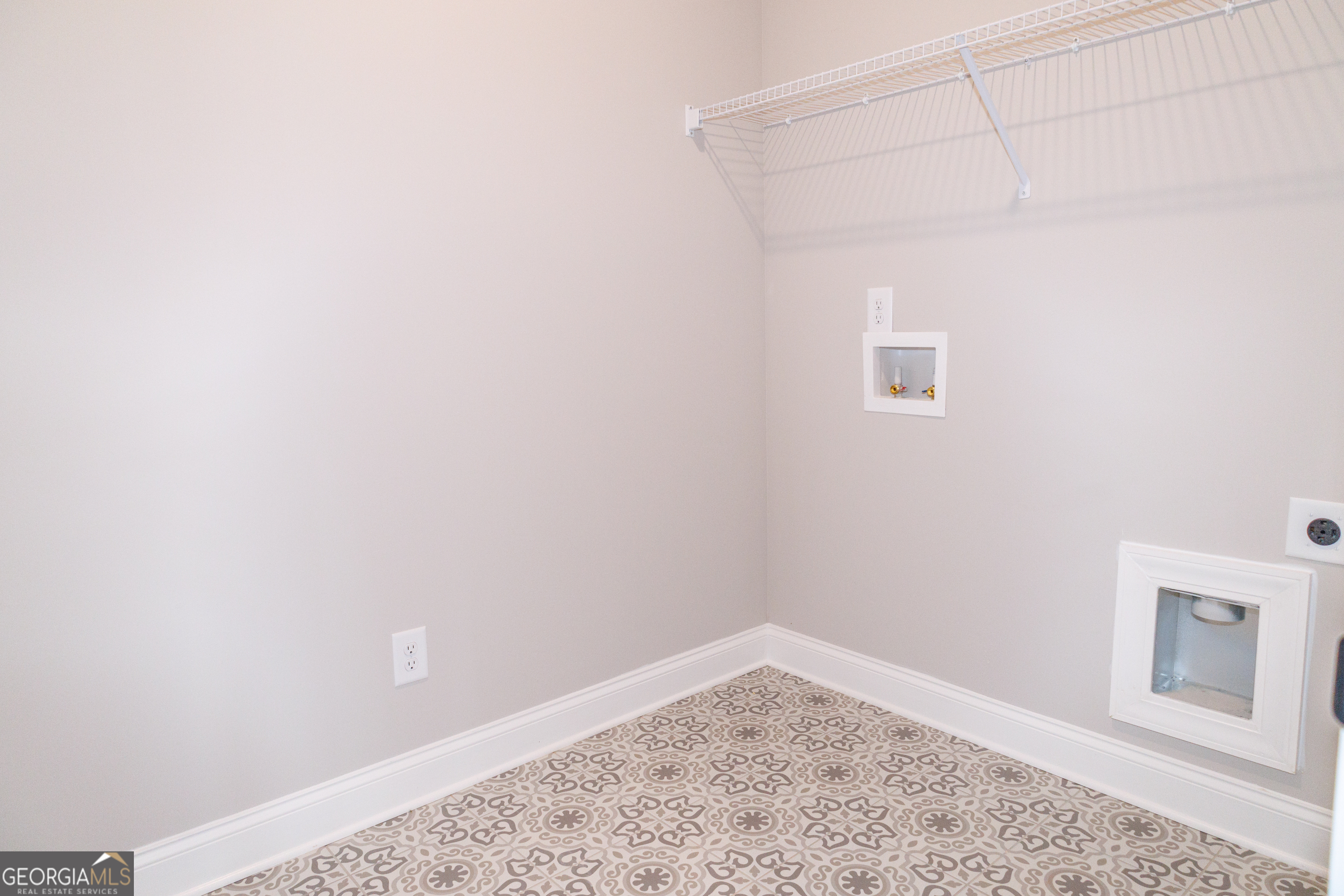 270 Grove Park # 15 Property Photo 11