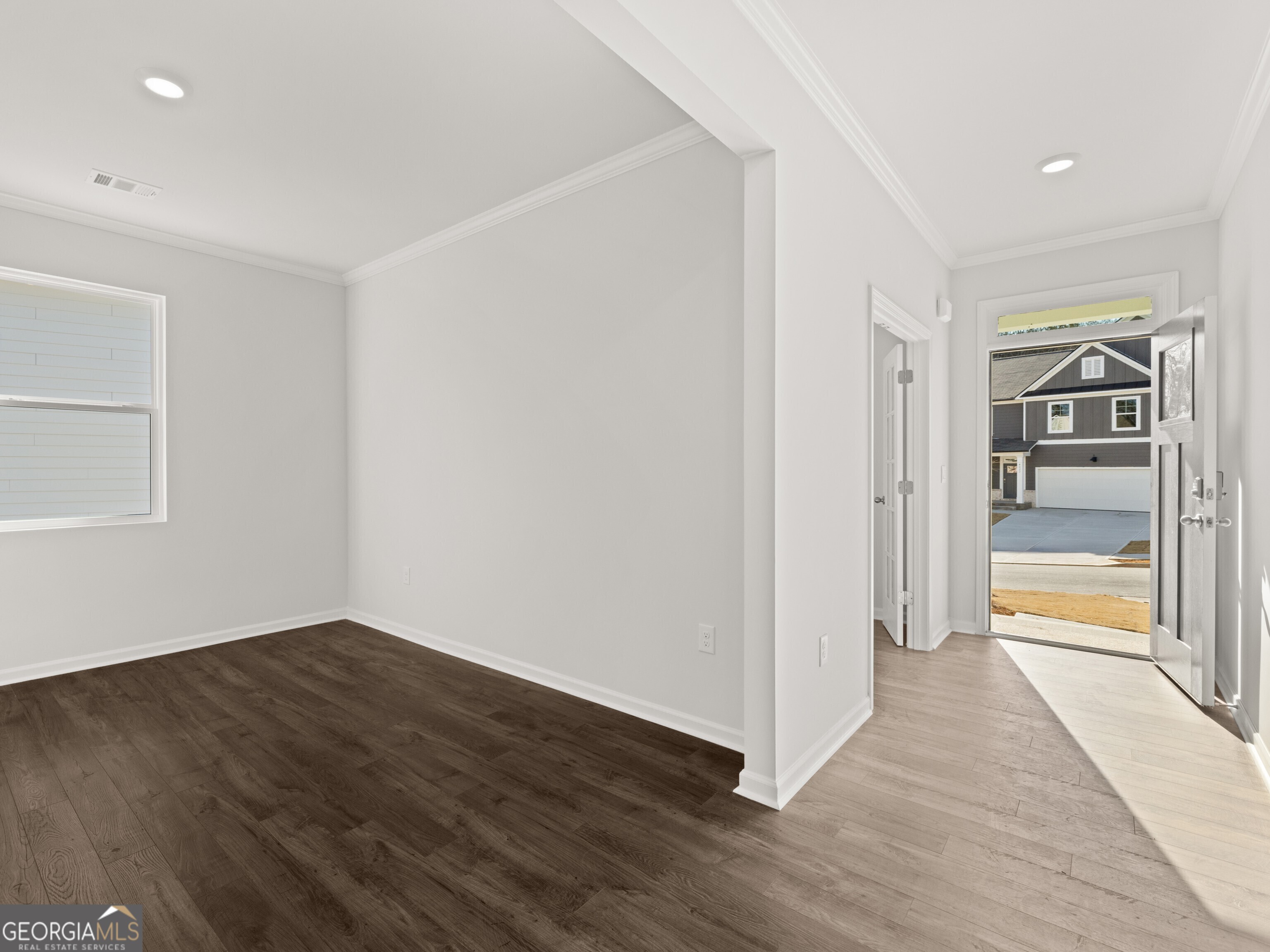 4028 Peregrine Way Property Photo 6