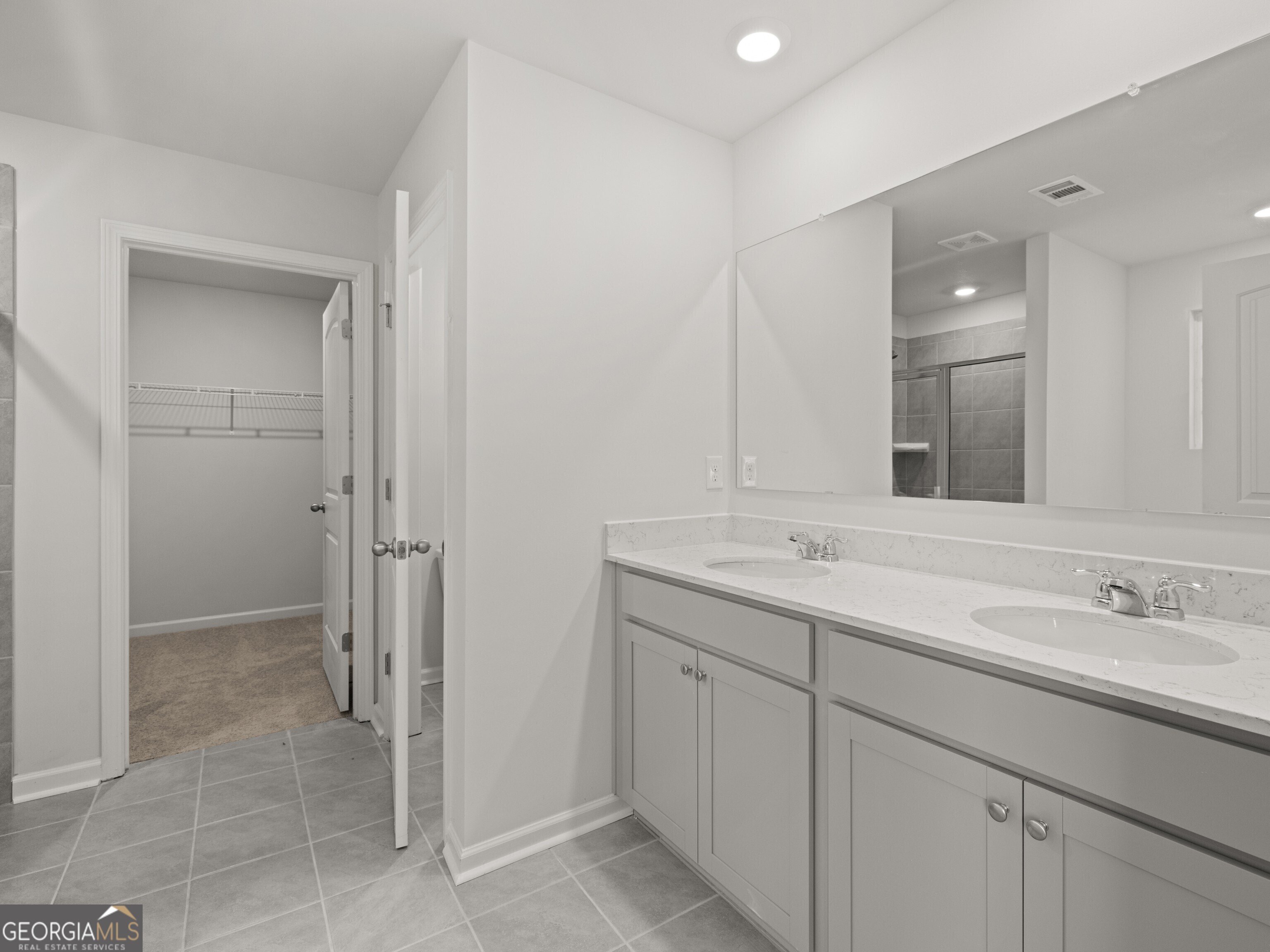 4028 Peregrine Way Property Photo 18