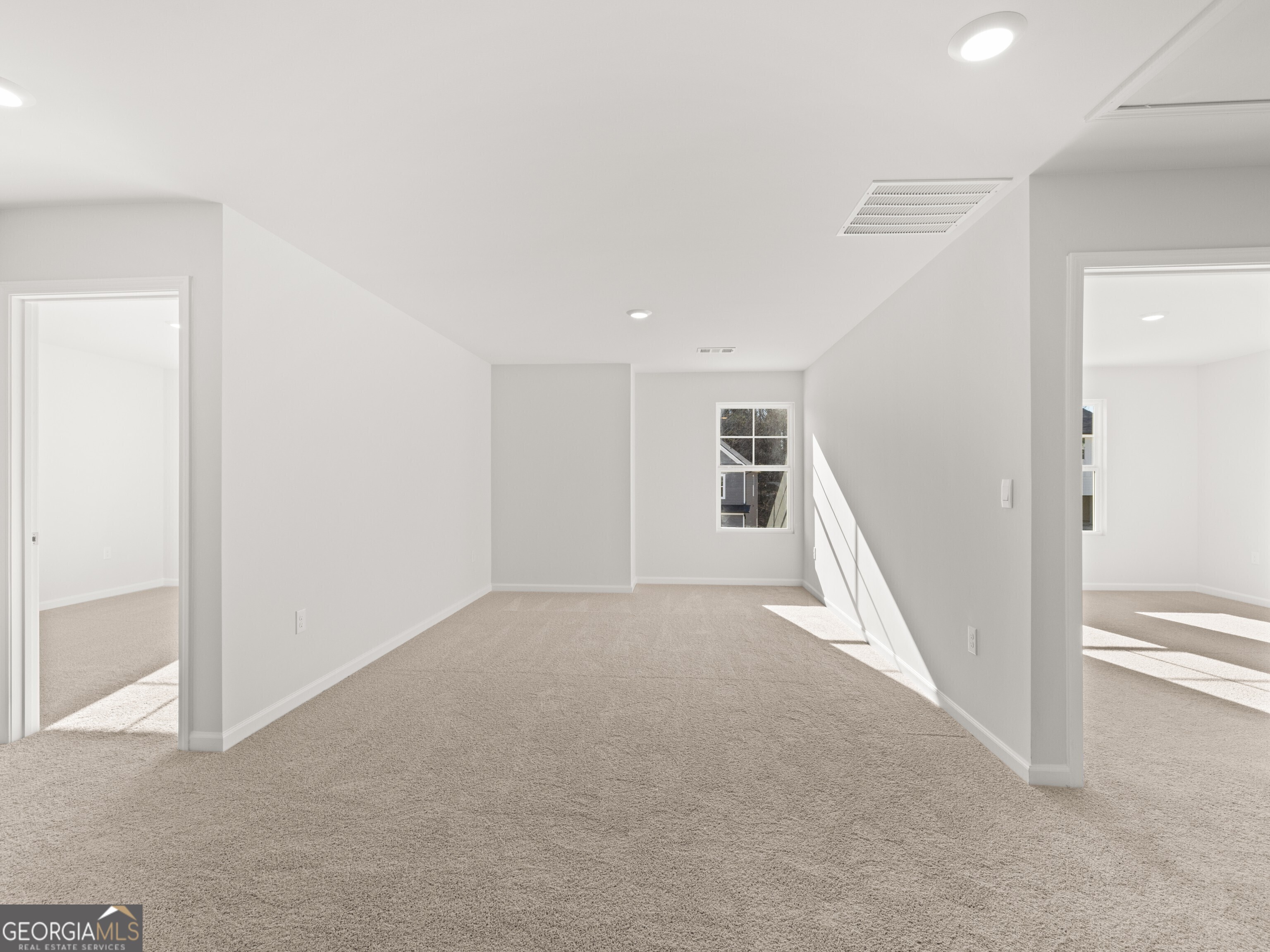 4028 Peregrine Way Property Photo 20