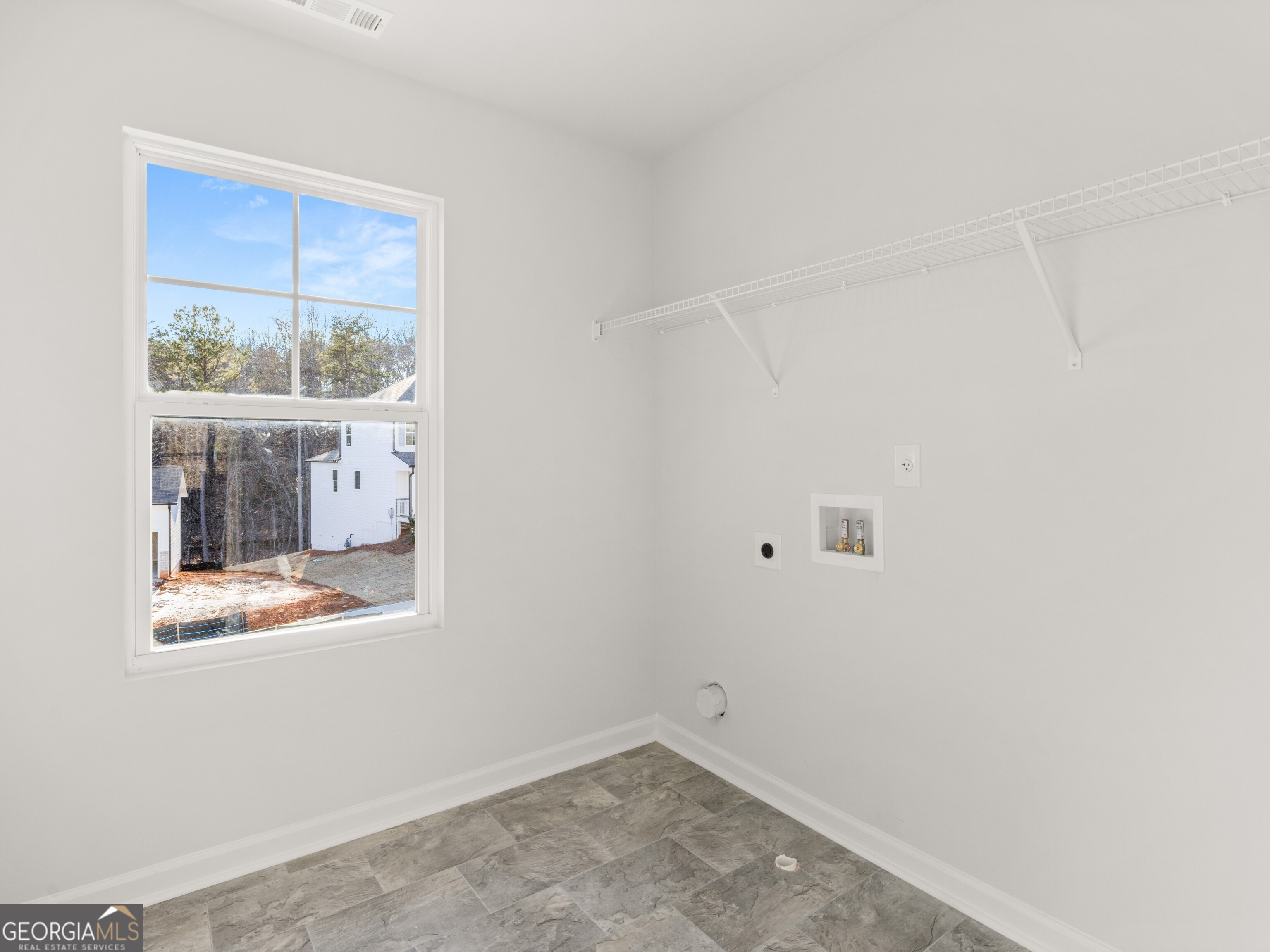 4027 Peregrine Way Property Photo 28