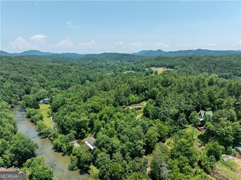 153 Riverview Circle Property Photo 1