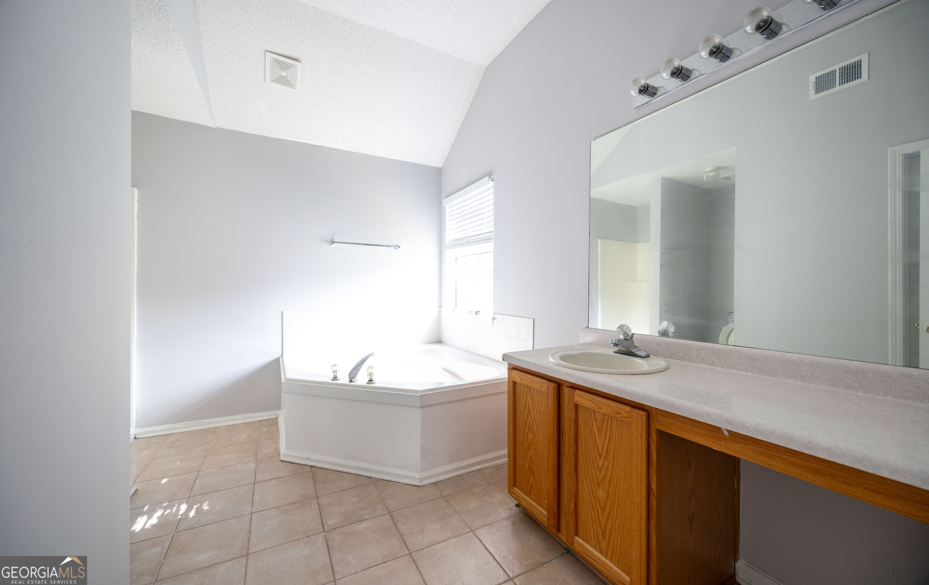 4230 Waldrop Hills Terrace Property Photo 14