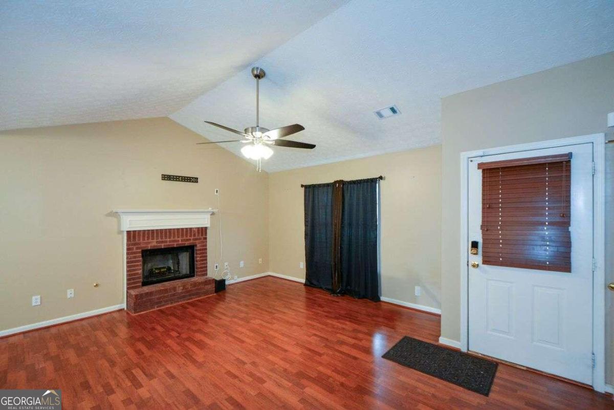 1712 Graystone Drive Property Photo 11