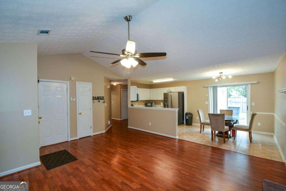 1712 Graystone Drive Property Photo 13