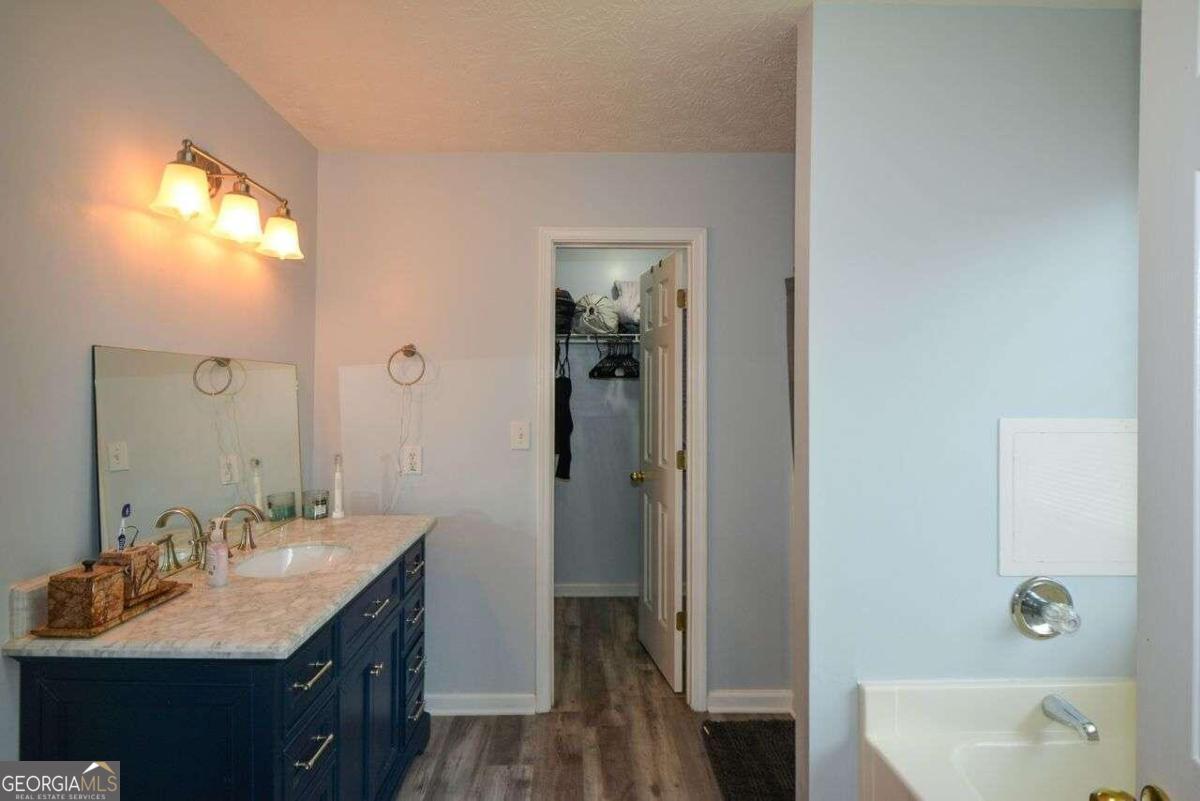 1712 Graystone Drive Property Photo 20