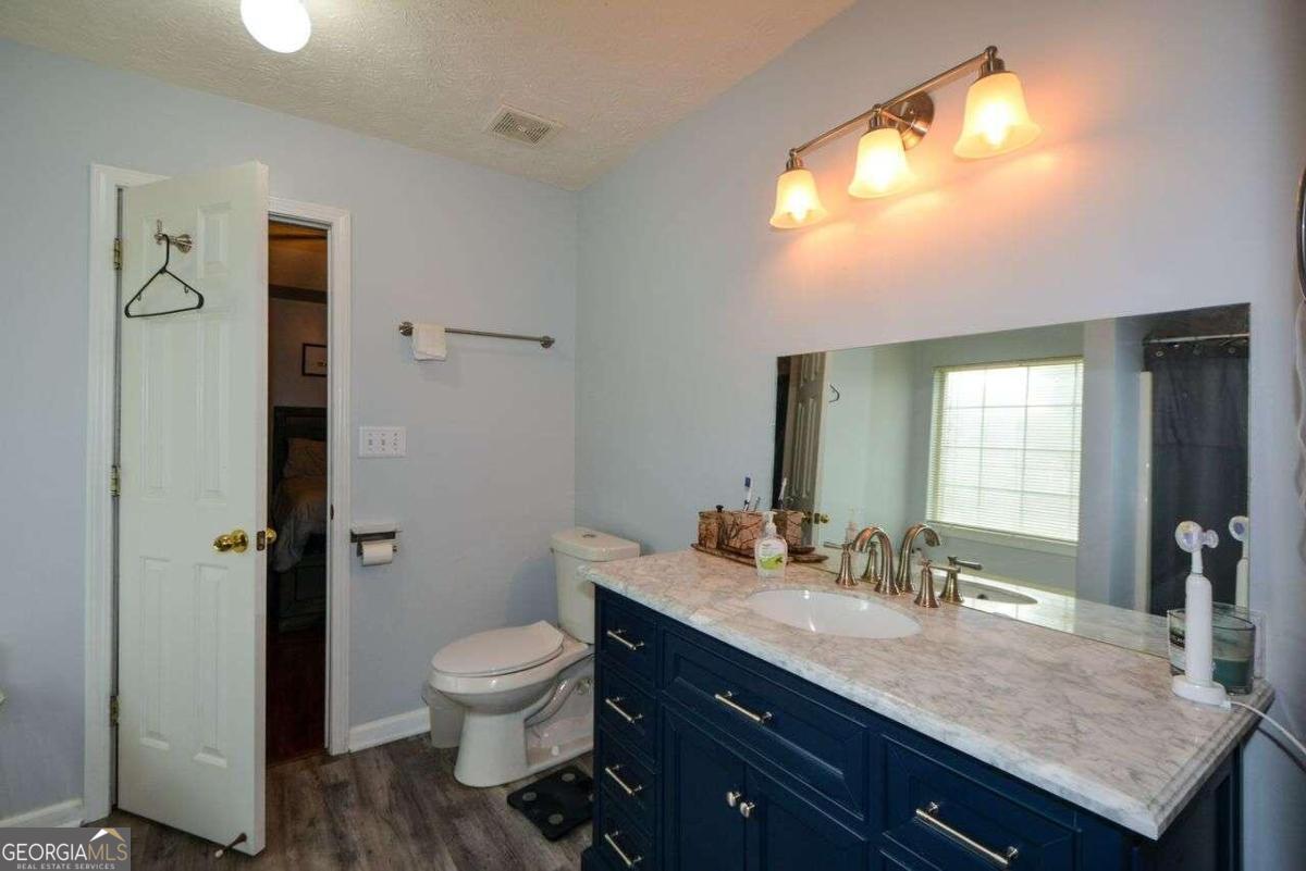 1712 Graystone Drive Property Photo 23