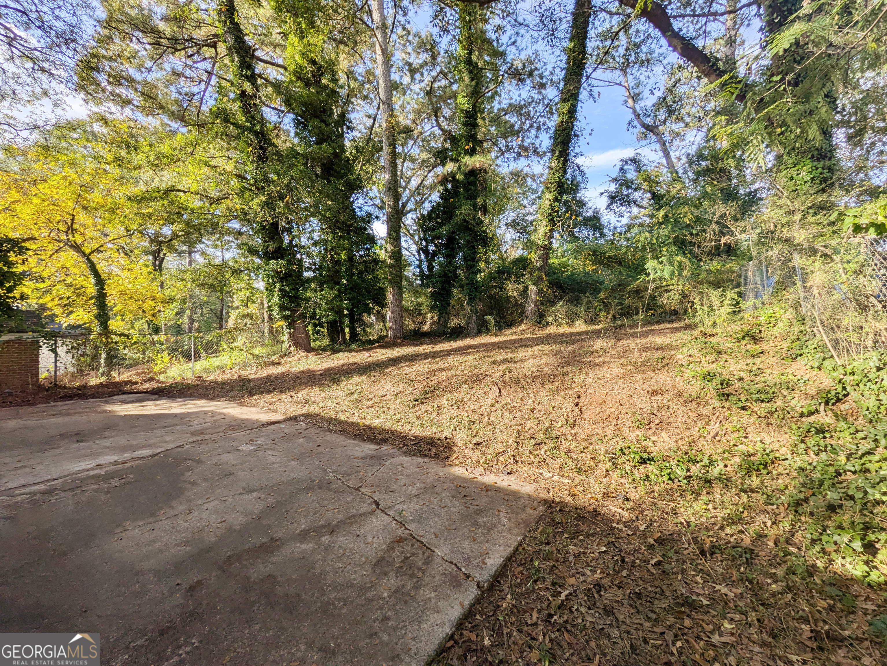 2904 Glenwood Avenue Se Property Photo 3