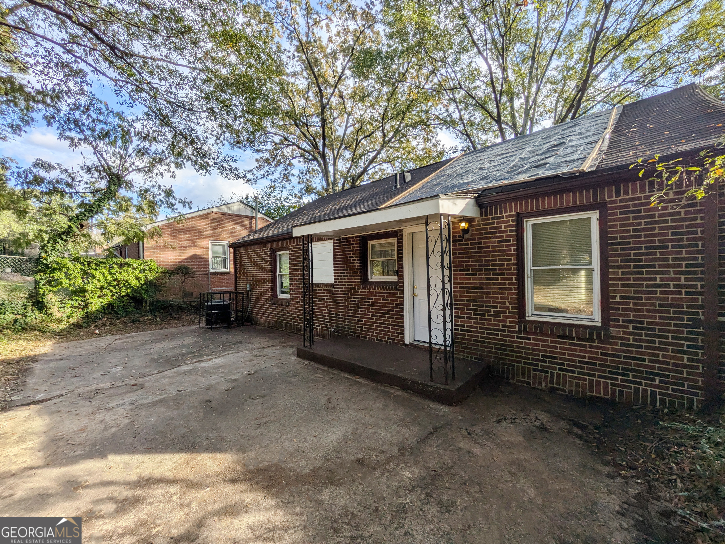 2904 Glenwood Avenue Se Property Photo 4