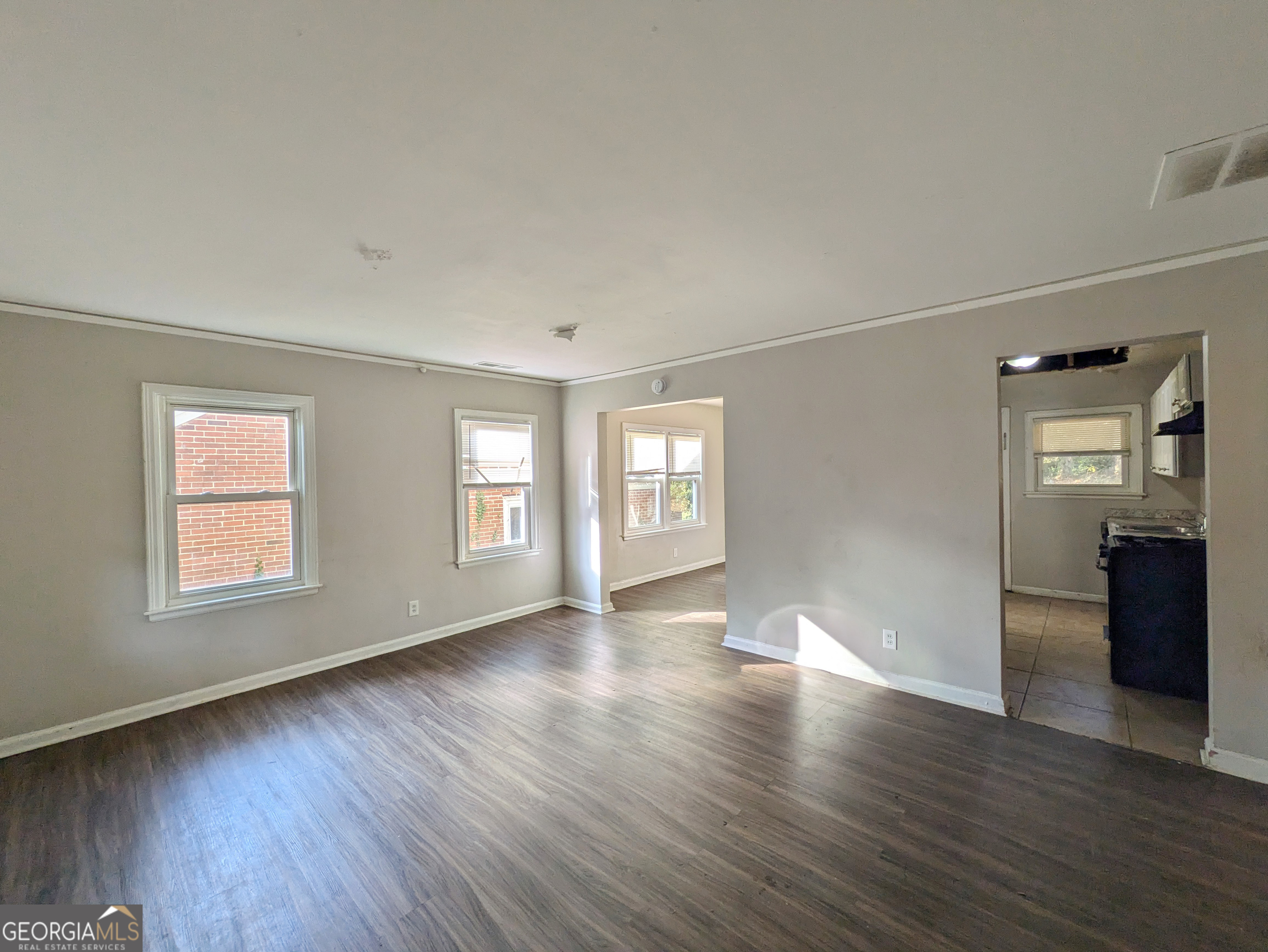 2904 Glenwood Avenue Se Property Photo 5