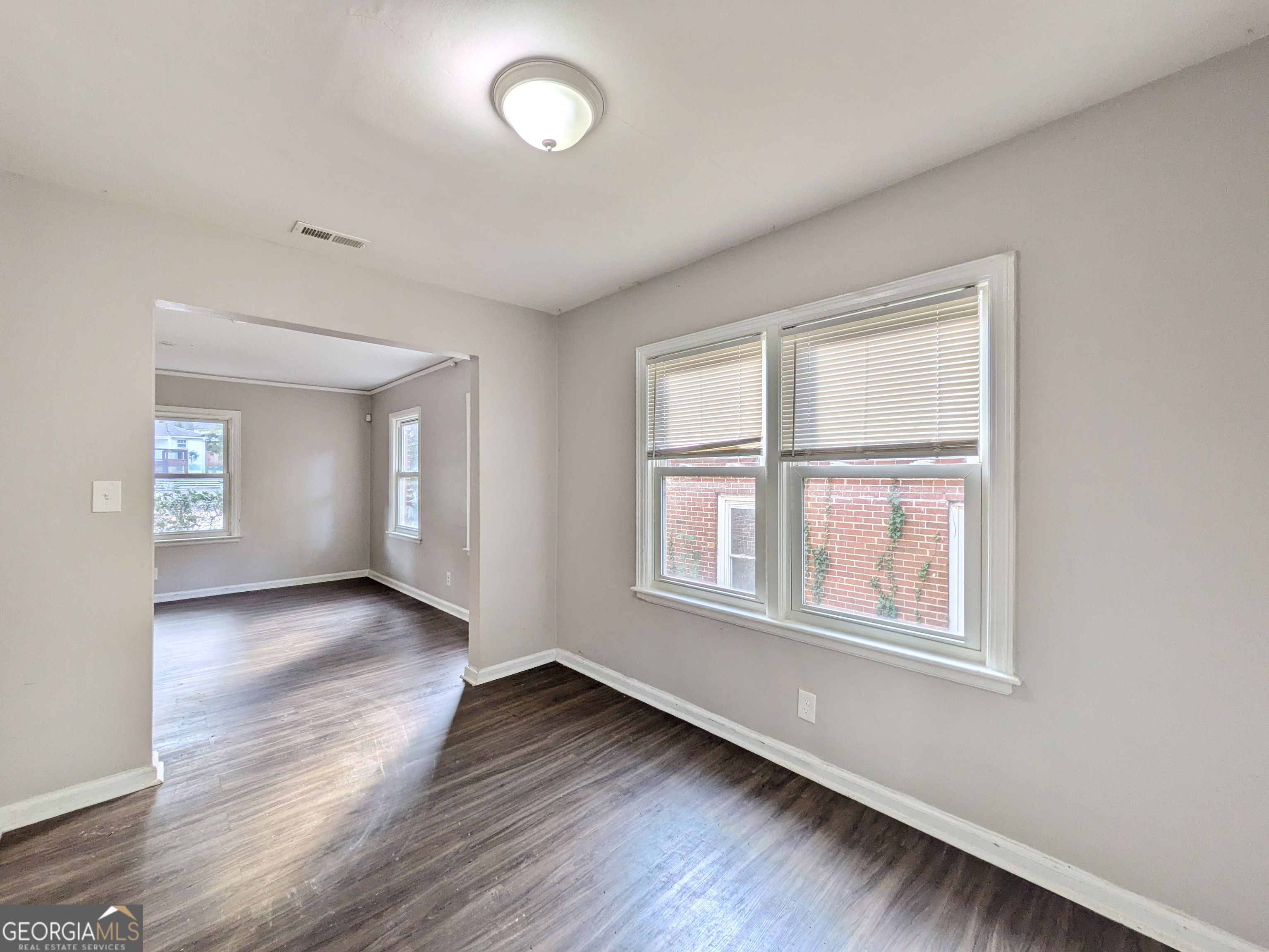 2904 Glenwood Avenue Se Property Photo 6