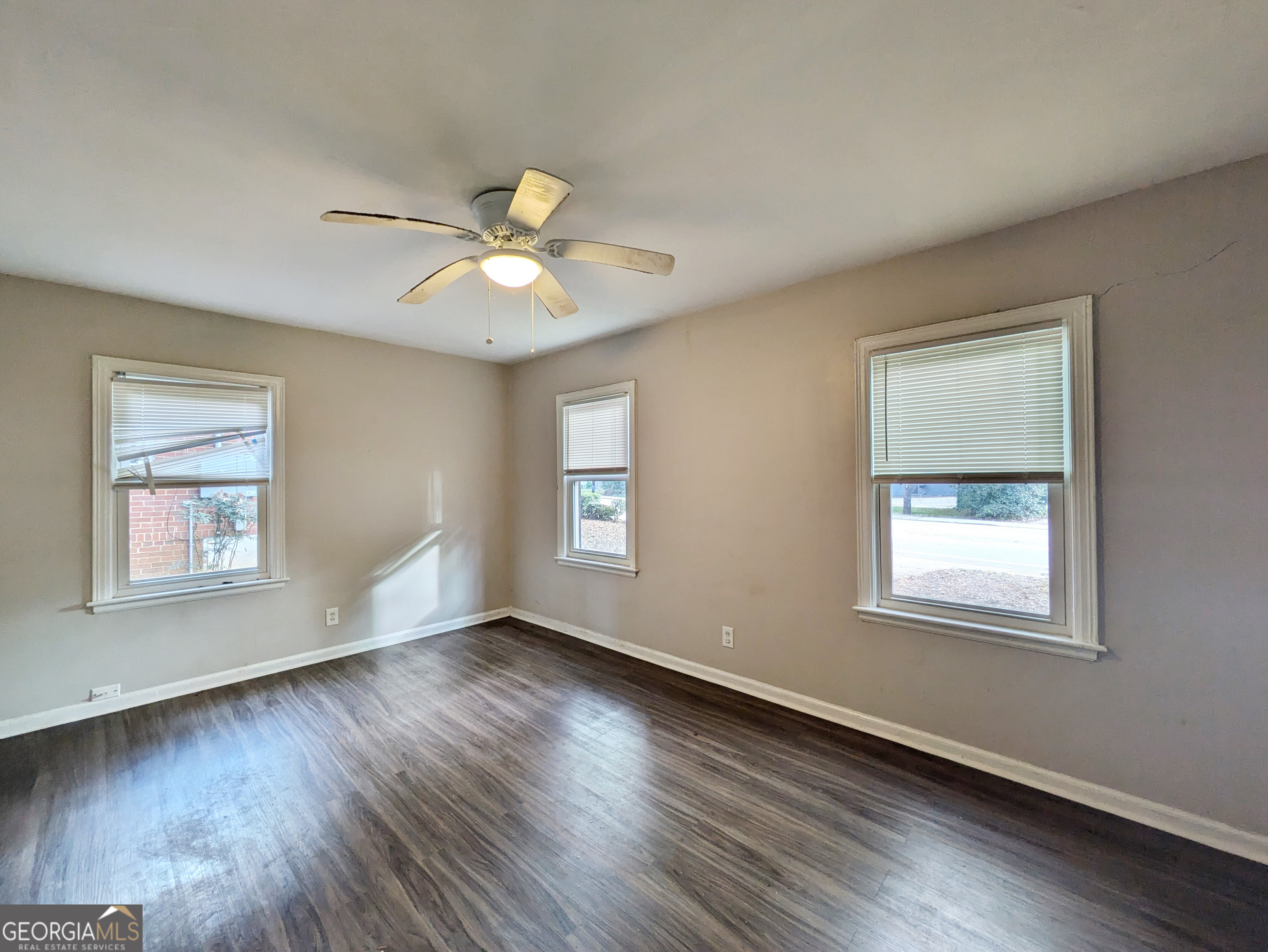 2904 Glenwood Avenue Se Property Photo 11