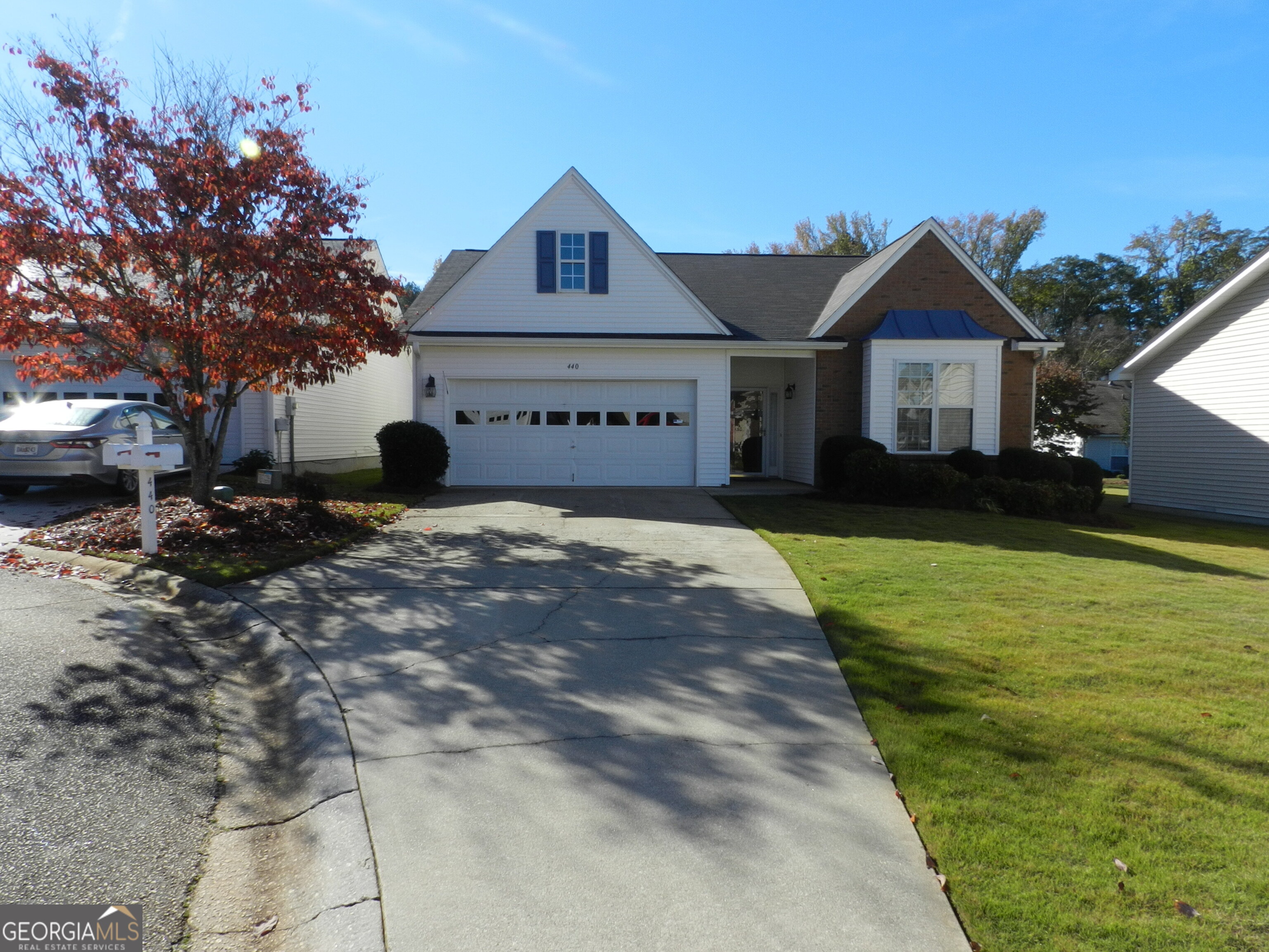 440 Falling Leaf Court Property Photo 3