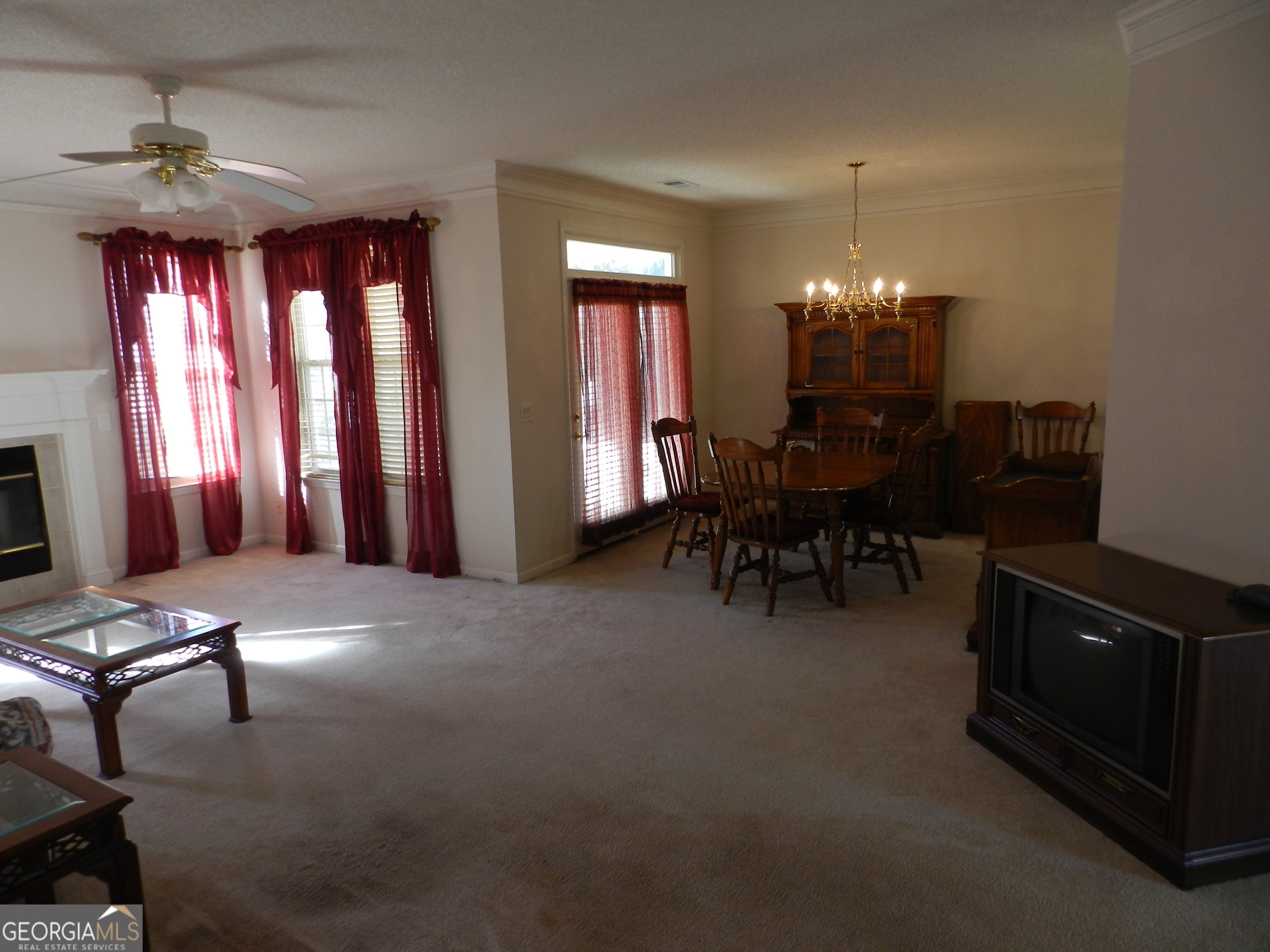 440 Falling Leaf Court Property Photo 10