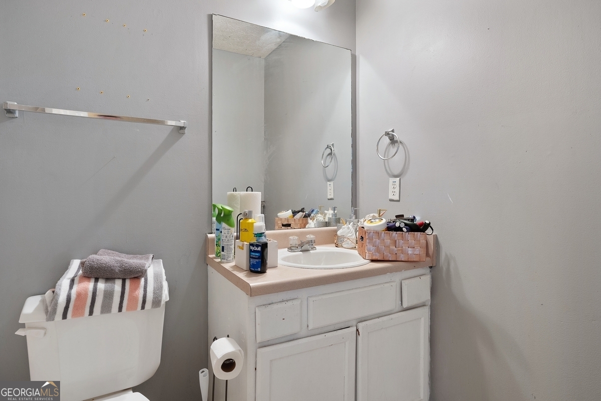 200 Sunlight Cove Property Photo 7