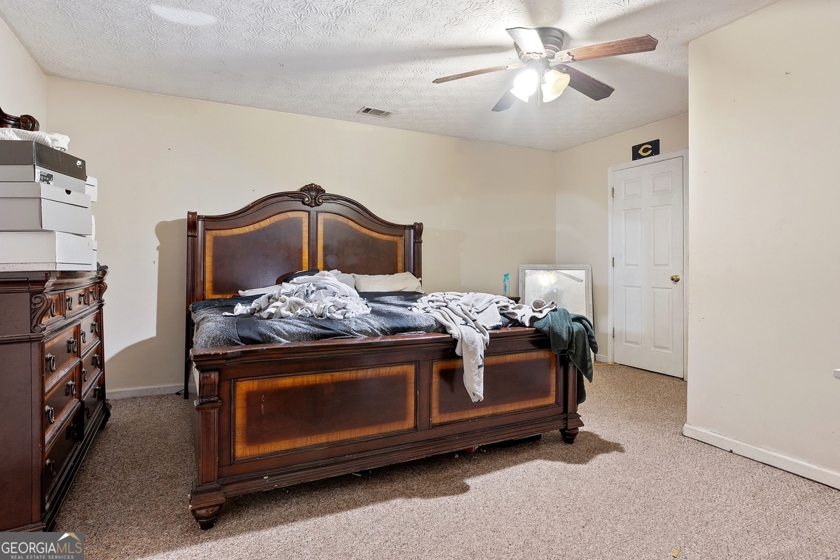 200 Sunlight Cove Property Photo 16