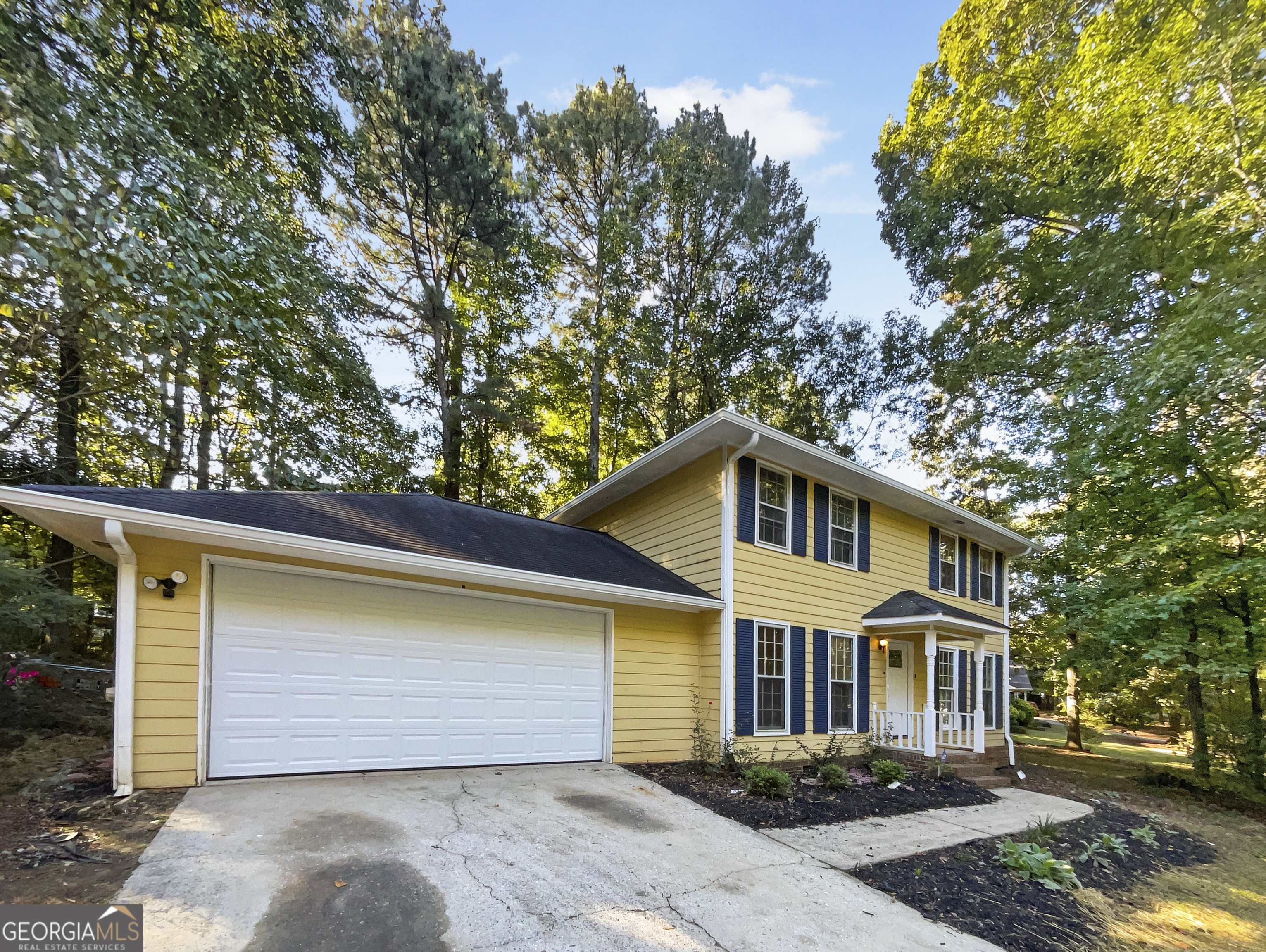 8683 Twin Oaks Drive Property Photo 2