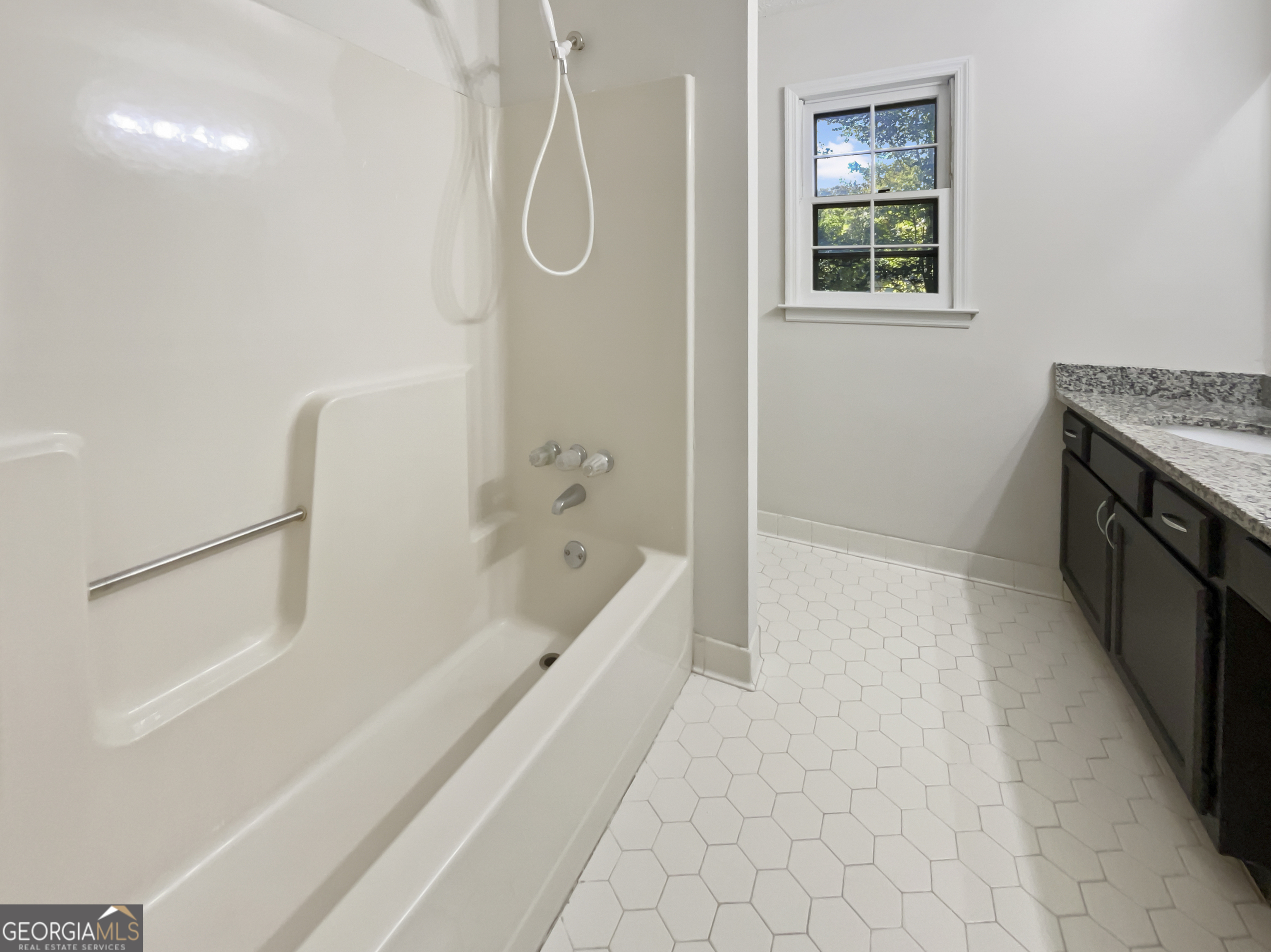 8683 Twin Oaks Drive Property Photo 15