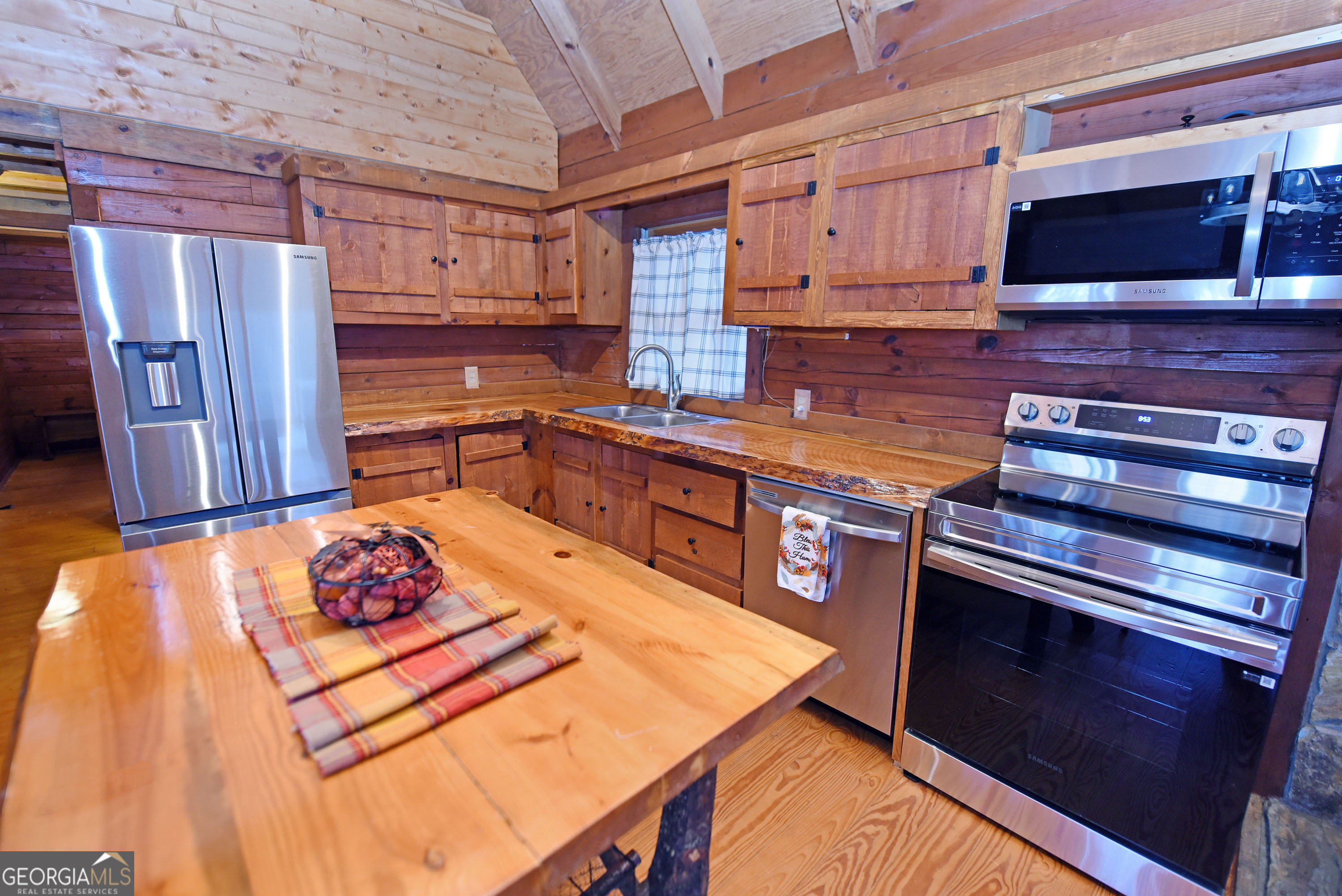 84 Knights Way Property Photo 29