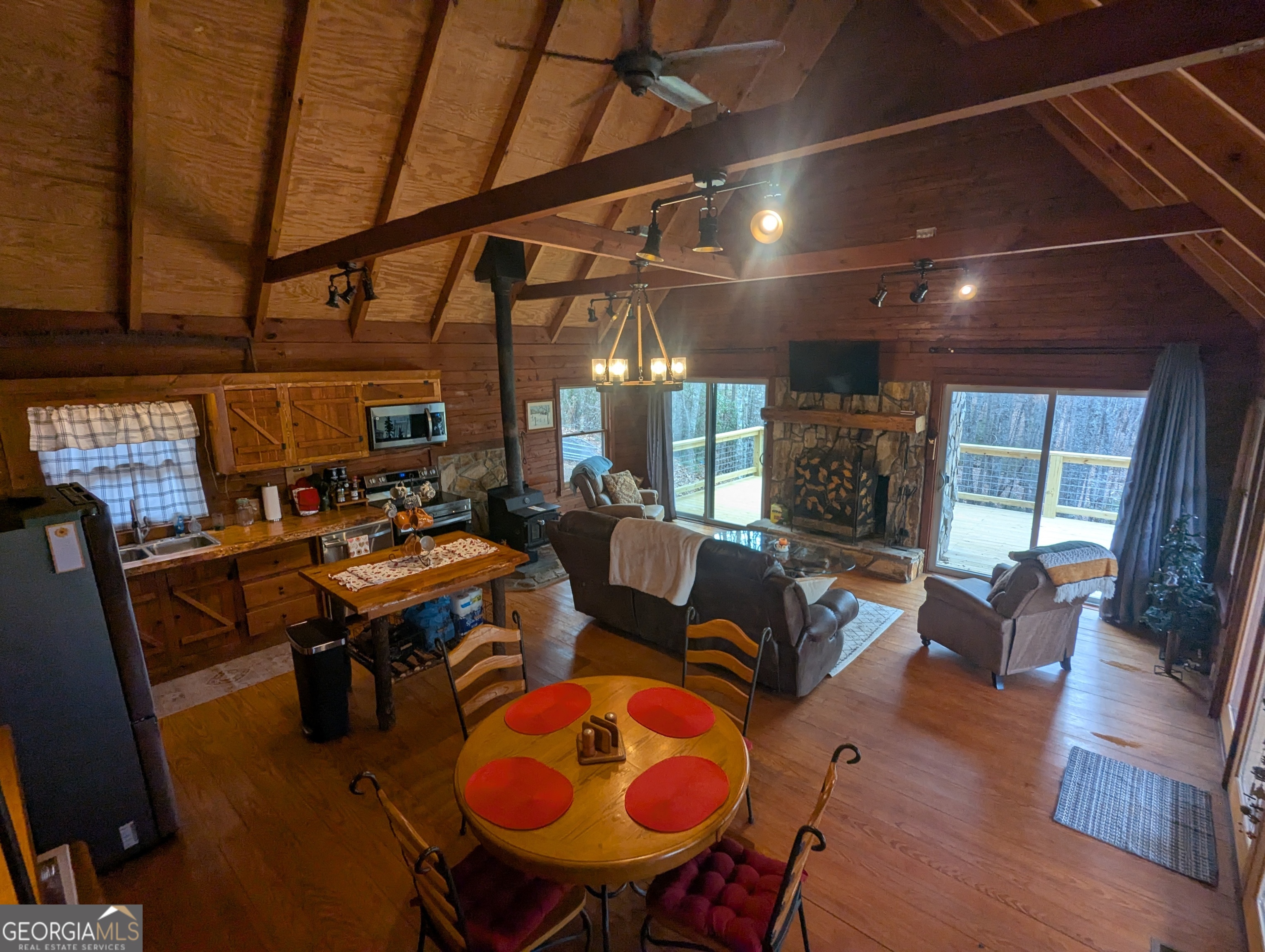 84 Knights Way Property Photo 39