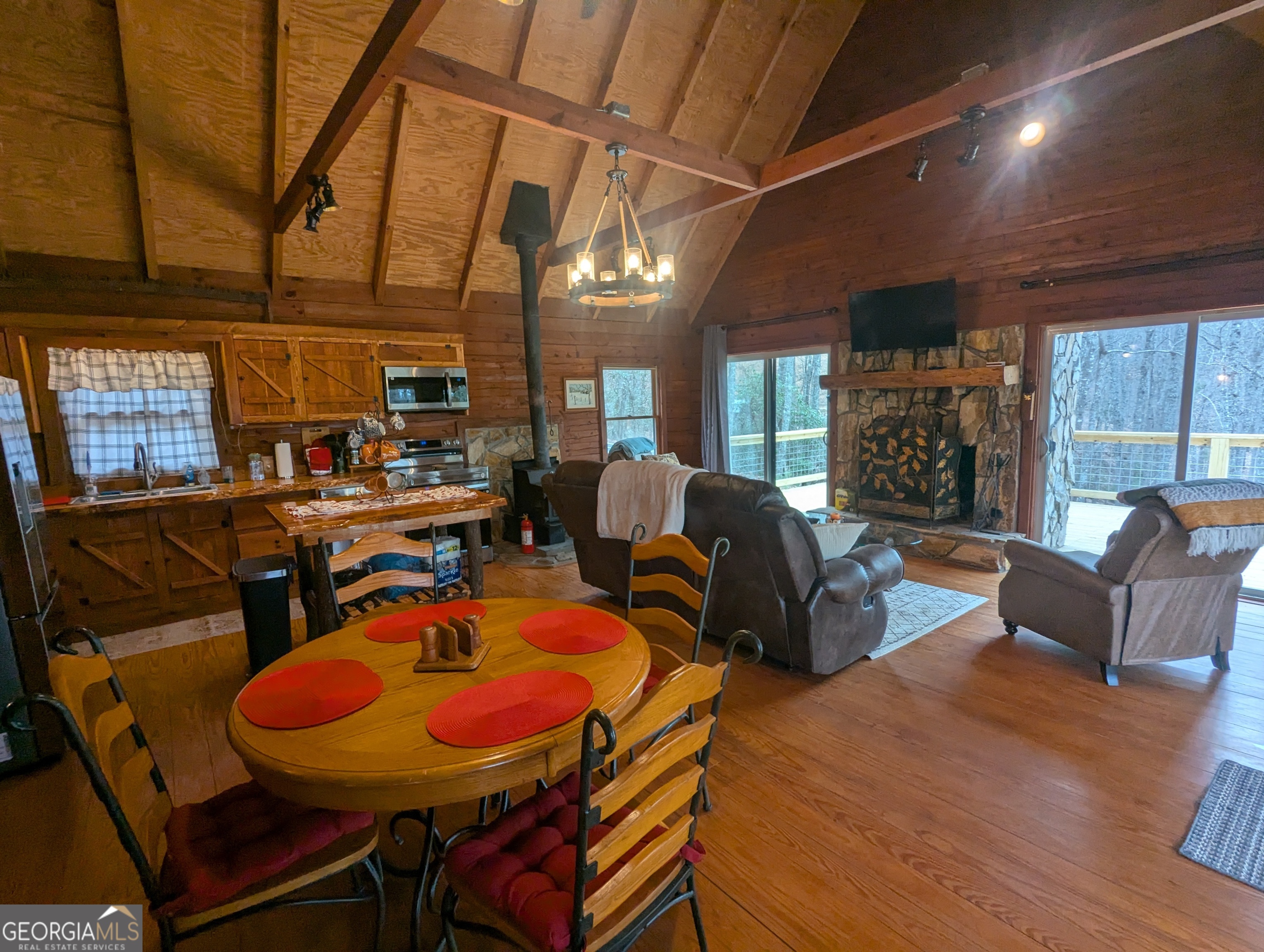 84 Knights Way Property Photo 48