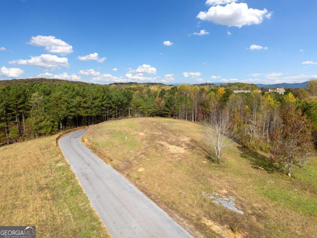 2027 Pleasant Valley Road Property Photo 7